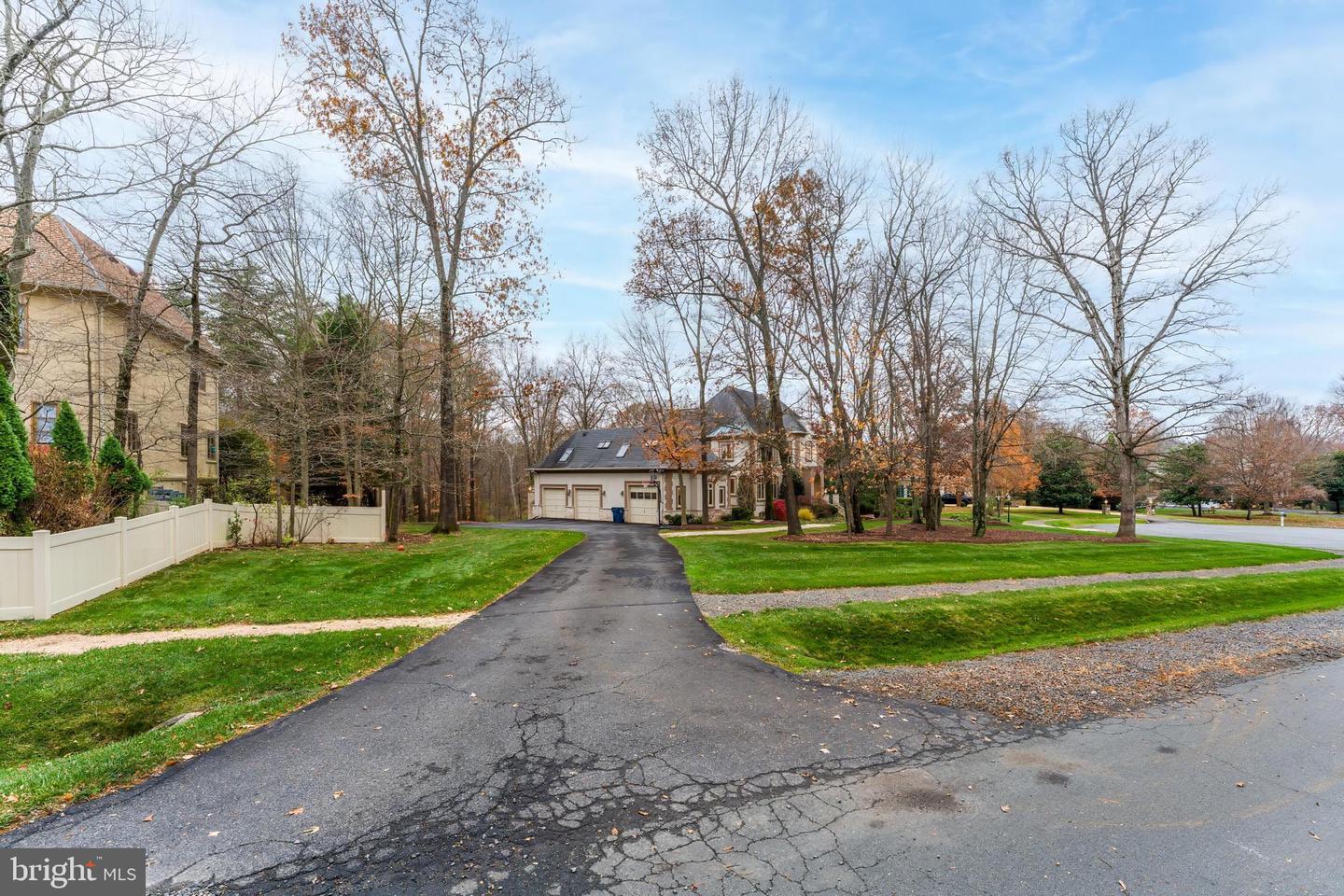 606 KENTLAND DR, GREAT FALLS, Virginia 22066, 5 Bedrooms Bedrooms, ,5 BathroomsBathrooms,Residential,For sale,606 KENTLAND DR,VAFX2279892 MLS # VAFX2279892 606 KENTLAND DR, GREAT FALLS, Virginia 22066, 5 Bedrooms Bedrooms, ,5 BathroomsBathrooms,Residential,For sale,606 KENTLAND DR,VAFX2279892 MLS # VAFX2279892