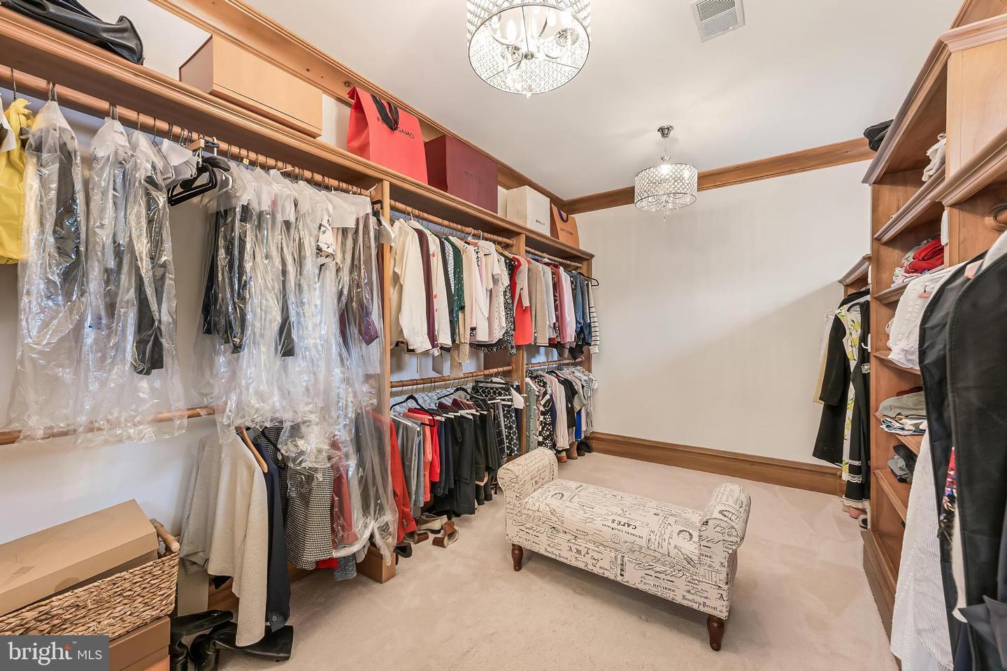 606 KENTLAND DR, GREAT FALLS, Virginia 22066, 5 Bedrooms Bedrooms, ,5 BathroomsBathrooms,Residential,For sale,606 KENTLAND DR,VAFX2279892 MLS # VAFX2279892 606 KENTLAND DR, GREAT FALLS, Virginia 22066, 5 Bedrooms Bedrooms, ,5 BathroomsBathrooms,Residential,For sale,606 KENTLAND DR,VAFX2279892 MLS # VAFX2279892