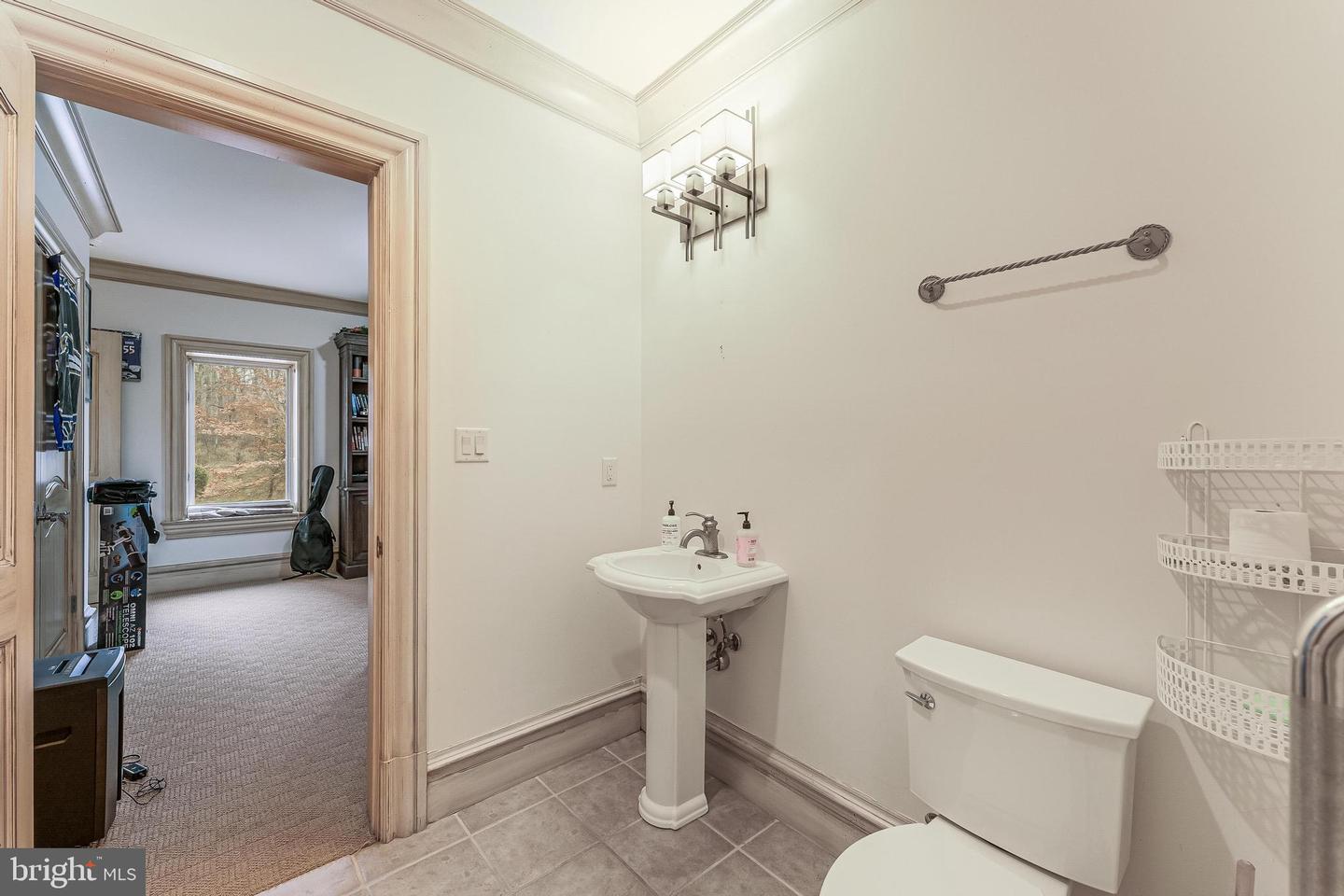 606 KENTLAND DR, GREAT FALLS, Virginia 22066, 5 Bedrooms Bedrooms, ,5 BathroomsBathrooms,Residential,For sale,606 KENTLAND DR,VAFX2279892 MLS # VAFX2279892 606 KENTLAND DR, GREAT FALLS, Virginia 22066, 5 Bedrooms Bedrooms, ,5 BathroomsBathrooms,Residential,For sale,606 KENTLAND DR,VAFX2279892 MLS # VAFX2279892