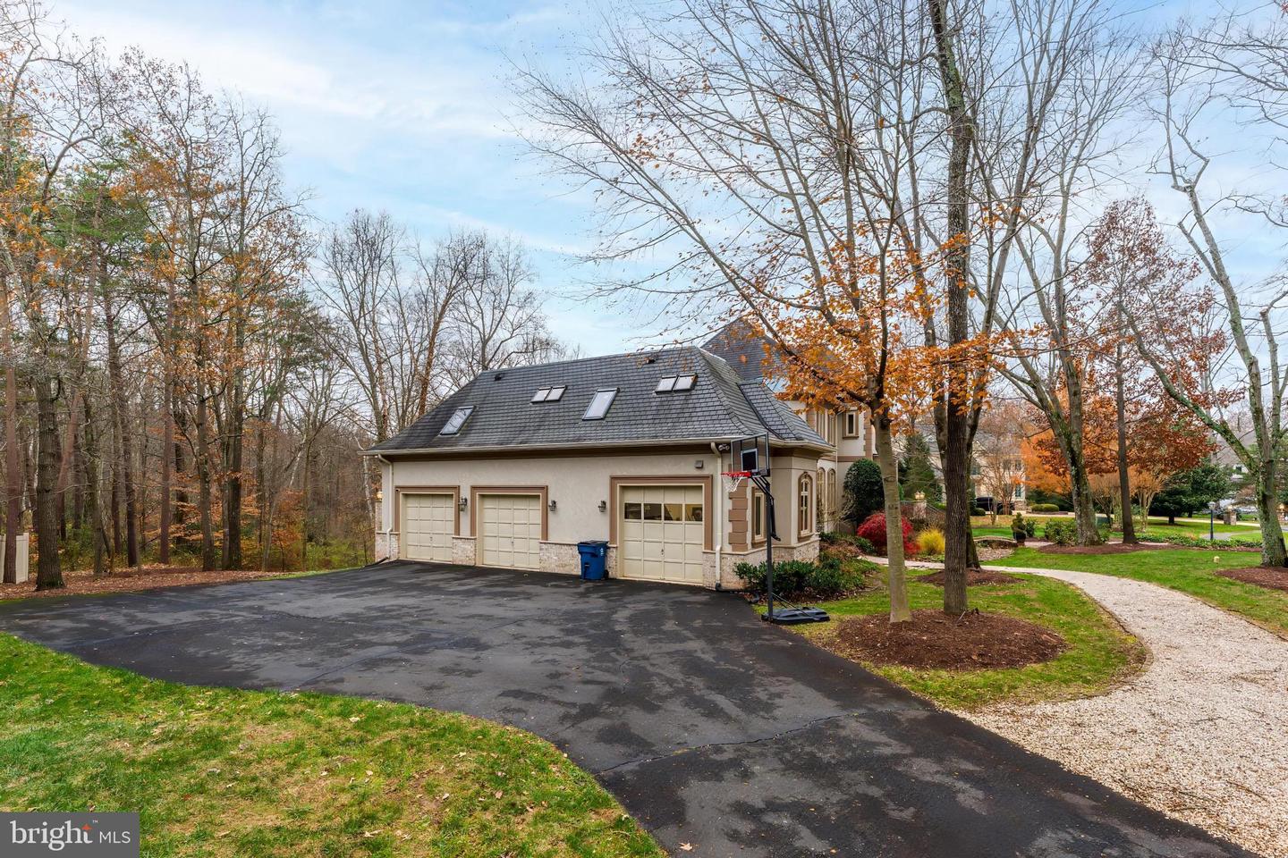 606 KENTLAND DR, GREAT FALLS, Virginia 22066, 5 Bedrooms Bedrooms, ,5 BathroomsBathrooms,Residential,For sale,606 KENTLAND DR,VAFX2279892 MLS # VAFX2279892 606 KENTLAND DR, GREAT FALLS, Virginia 22066, 5 Bedrooms Bedrooms, ,5 BathroomsBathrooms,Residential,For sale,606 KENTLAND DR,VAFX2279892 MLS # VAFX2279892