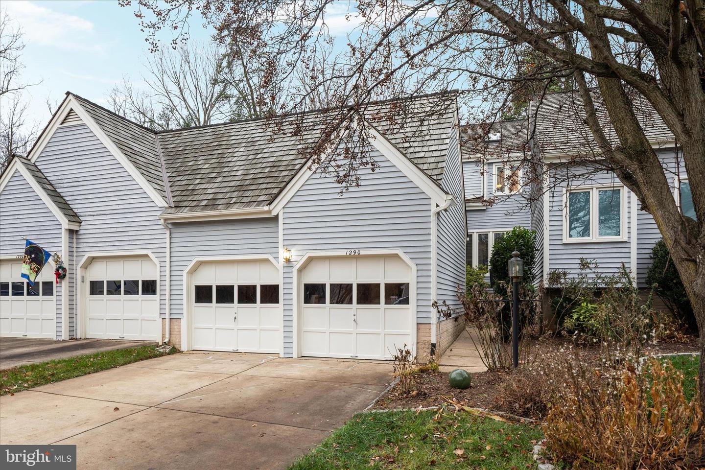 1290 WEDGEWOOD MANOR WAY, RESTON, Virginia 20194, 3 Bedrooms Bedrooms, 14 Rooms Rooms,3 BathroomsBathrooms,Residential,For sale,1290 WEDGEWOOD MANOR WAY,VAFX2280218 MLS # VAFX2280218 1290 WEDGEWOOD MANOR WAY, RESTON, Virginia 20194, 3 Bedrooms Bedrooms, 14 Rooms Rooms,3 BathroomsBathrooms,Residential,For sale,1290 WEDGEWOOD MANOR WAY,VAFX2280218 MLS # VAFX2280218