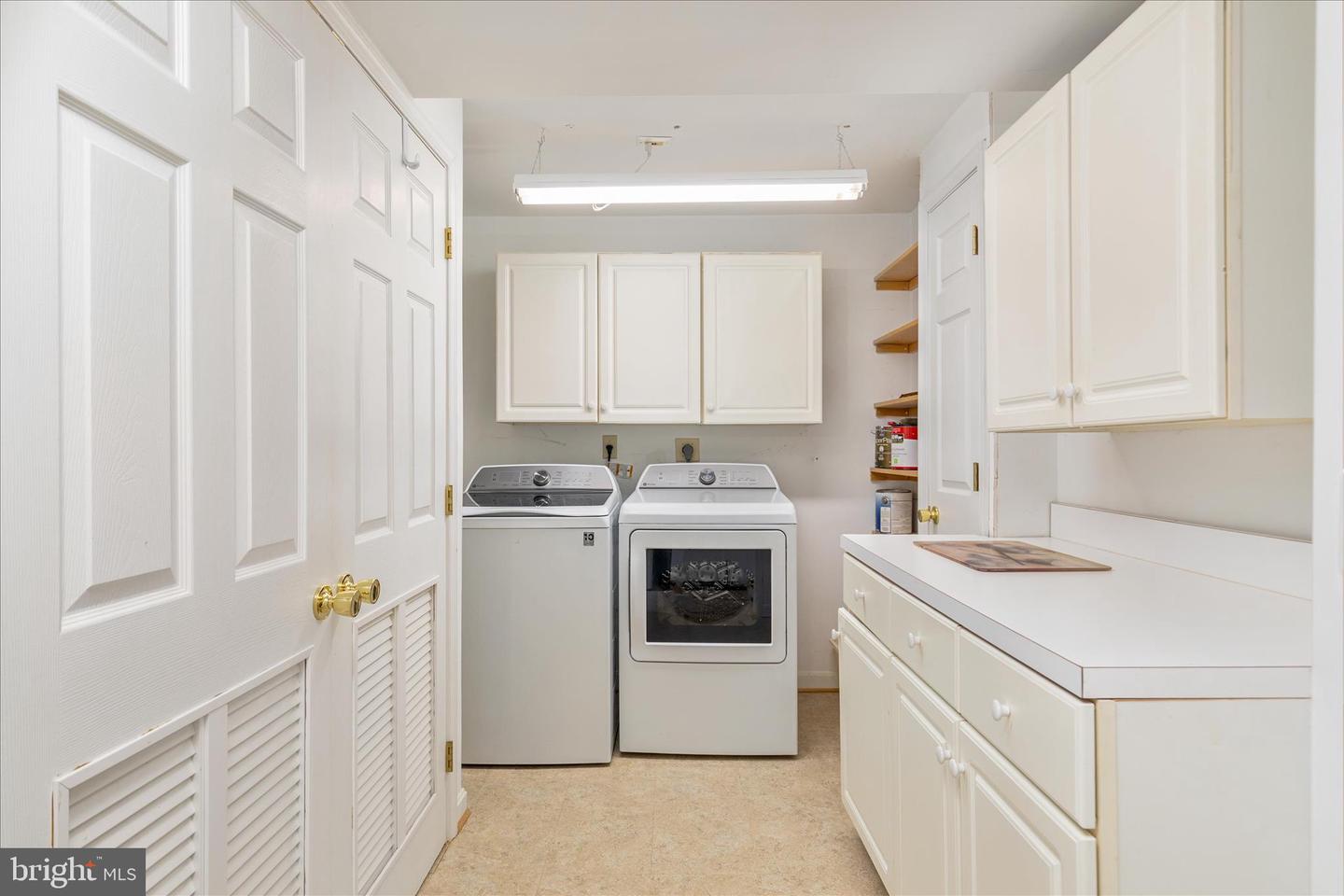 1290 WEDGEWOOD MANOR WAY, RESTON, Virginia 20194, 3 Bedrooms Bedrooms, 14 Rooms Rooms,3 BathroomsBathrooms,Residential,For sale,1290 WEDGEWOOD MANOR WAY,VAFX2280218 MLS # VAFX2280218 1290 WEDGEWOOD MANOR WAY, RESTON, Virginia 20194, 3 Bedrooms Bedrooms, 14 Rooms Rooms,3 BathroomsBathrooms,Residential,For sale,1290 WEDGEWOOD MANOR WAY,VAFX2280218 MLS # VAFX2280218