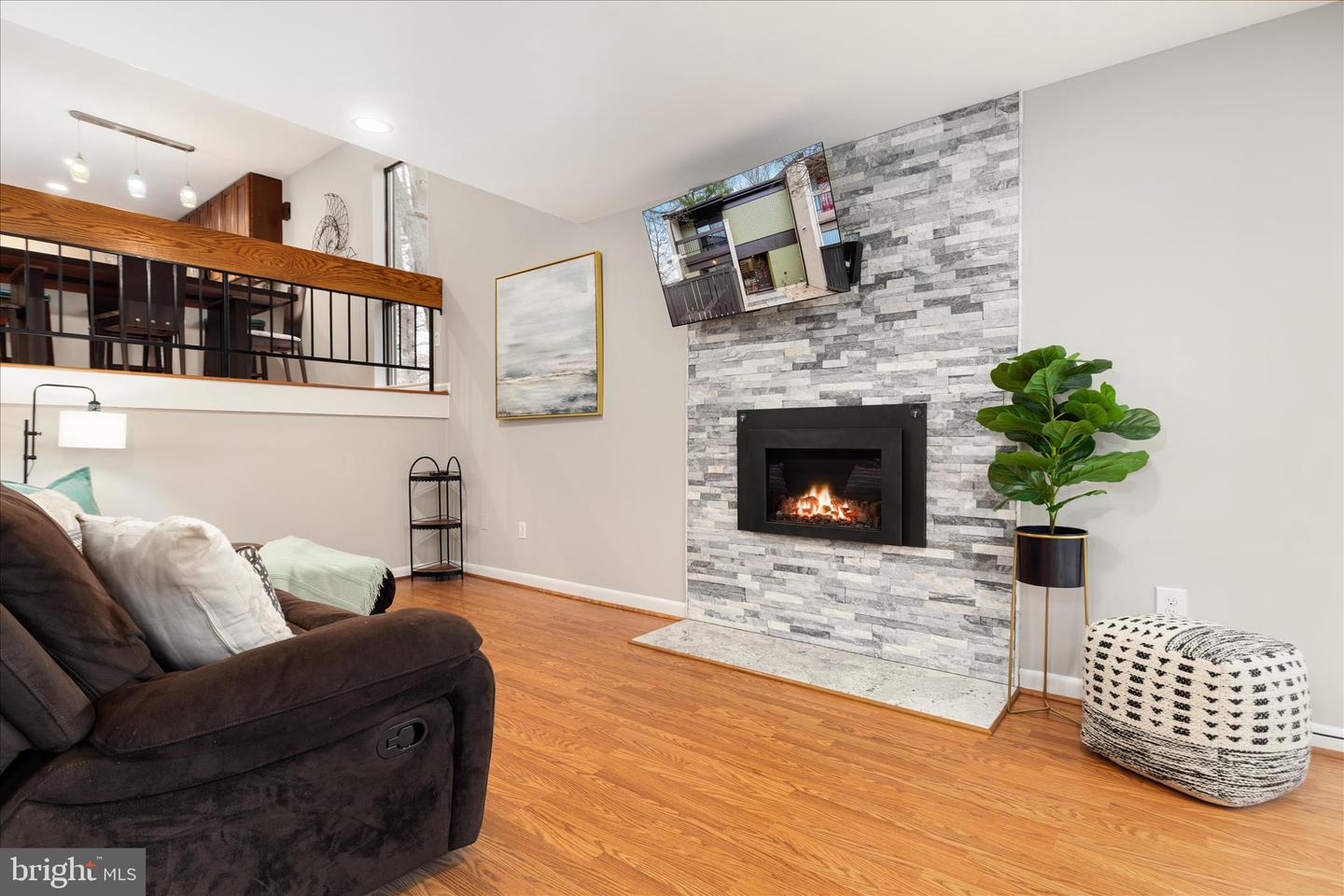 11608 NEWBRIDGE CT, RESTON, Virginia 20191, 5 Bedrooms Bedrooms, ,3 BathroomsBathrooms,Residential,For sale,11608 NEWBRIDGE CT,VAFX2280230 MLS # VAFX2280230