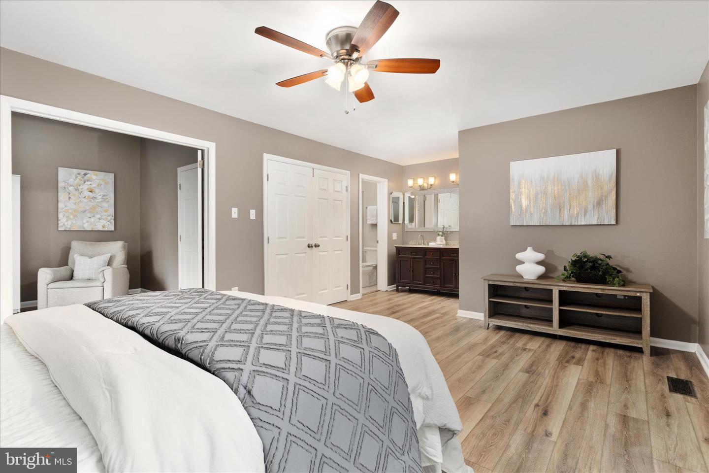 11608 NEWBRIDGE CT, RESTON, Virginia 20191, 5 Bedrooms Bedrooms, ,3 BathroomsBathrooms,Residential,For sale,11608 NEWBRIDGE CT,VAFX2280230 MLS # VAFX2280230