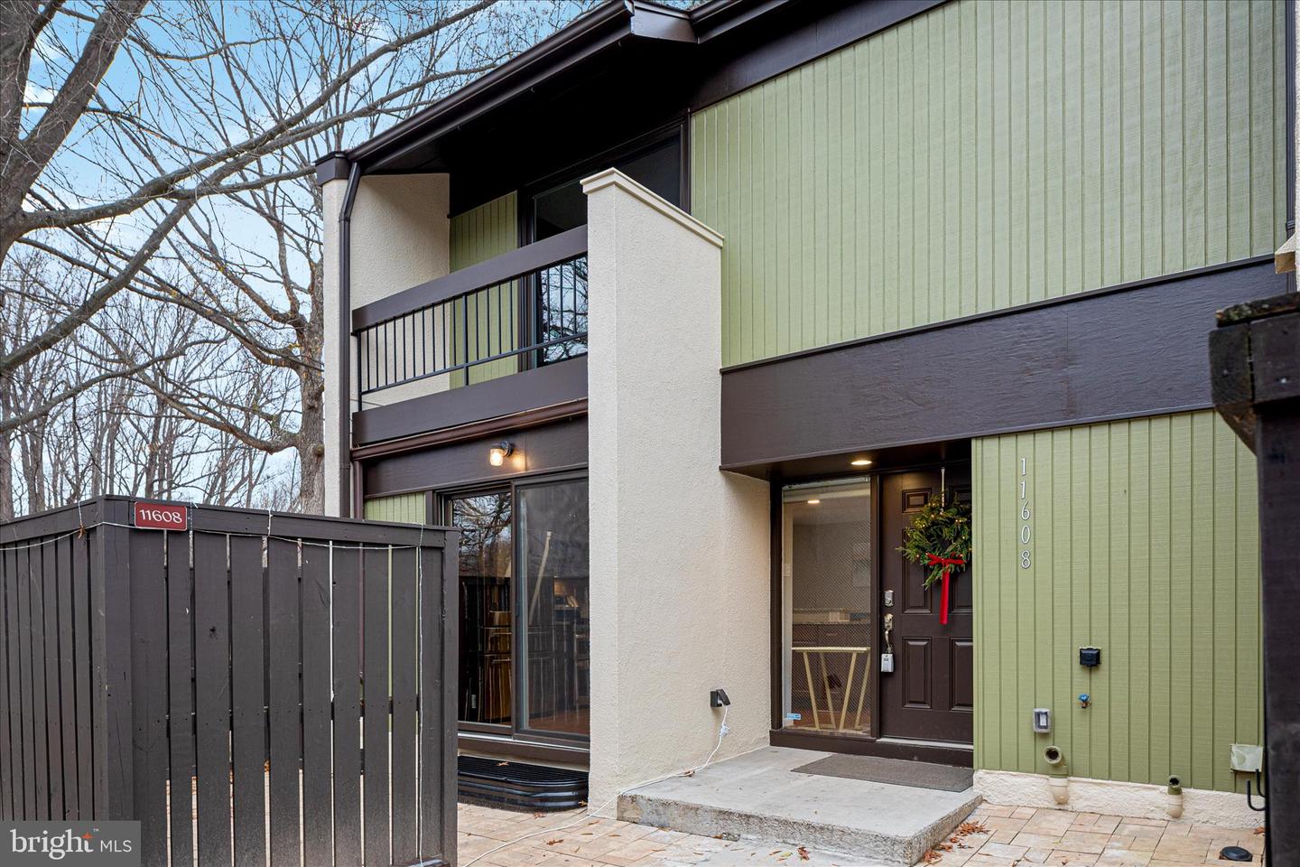 11608 NEWBRIDGE CT, RESTON, Virginia 20191, 5 Bedrooms Bedrooms, ,3 BathroomsBathrooms,Residential,For sale,11608 NEWBRIDGE CT,VAFX2280230 MLS # VAFX2280230