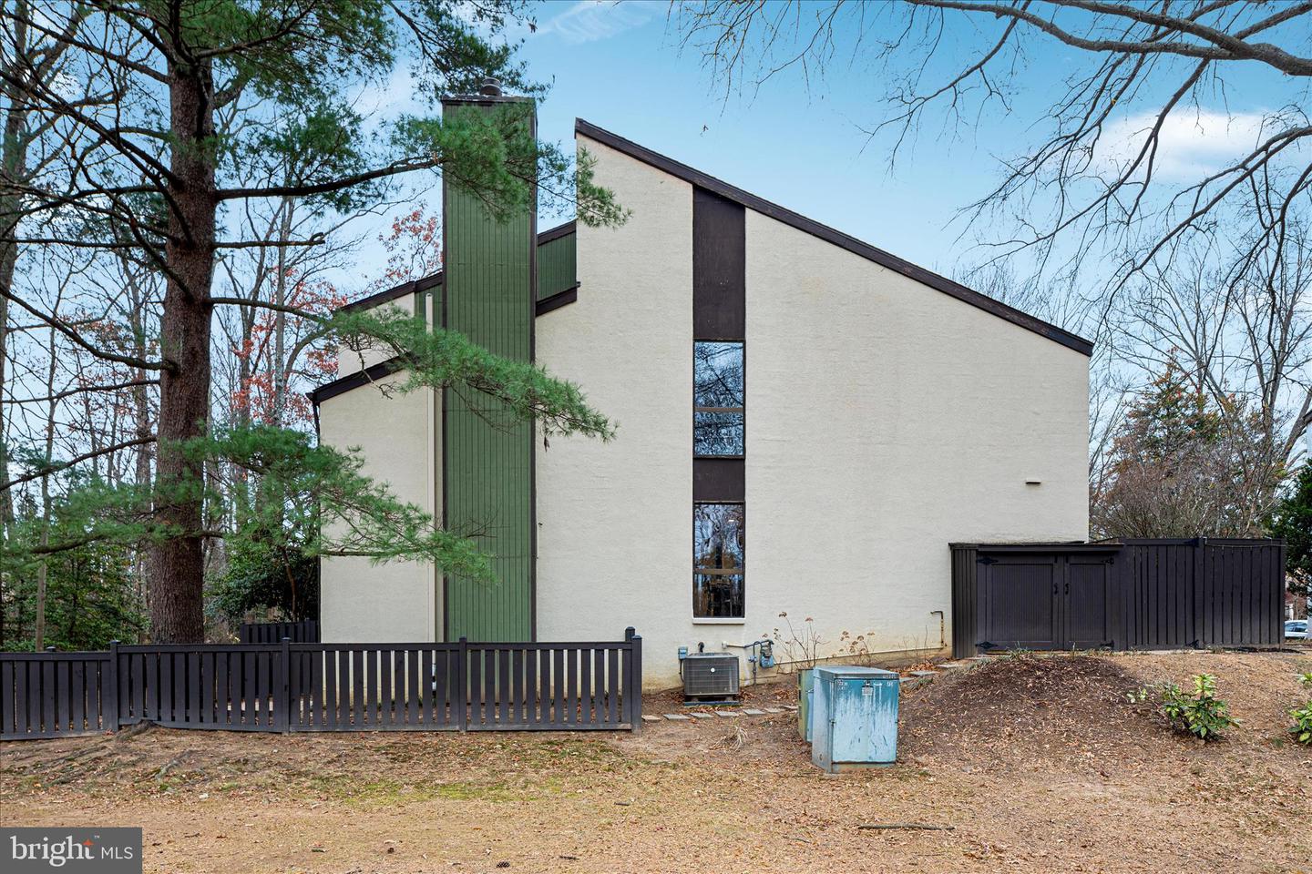 11608 NEWBRIDGE CT, RESTON, Virginia 20191, 5 Bedrooms Bedrooms, ,3 BathroomsBathrooms,Residential,For sale,11608 NEWBRIDGE CT,VAFX2280230 MLS # VAFX2280230