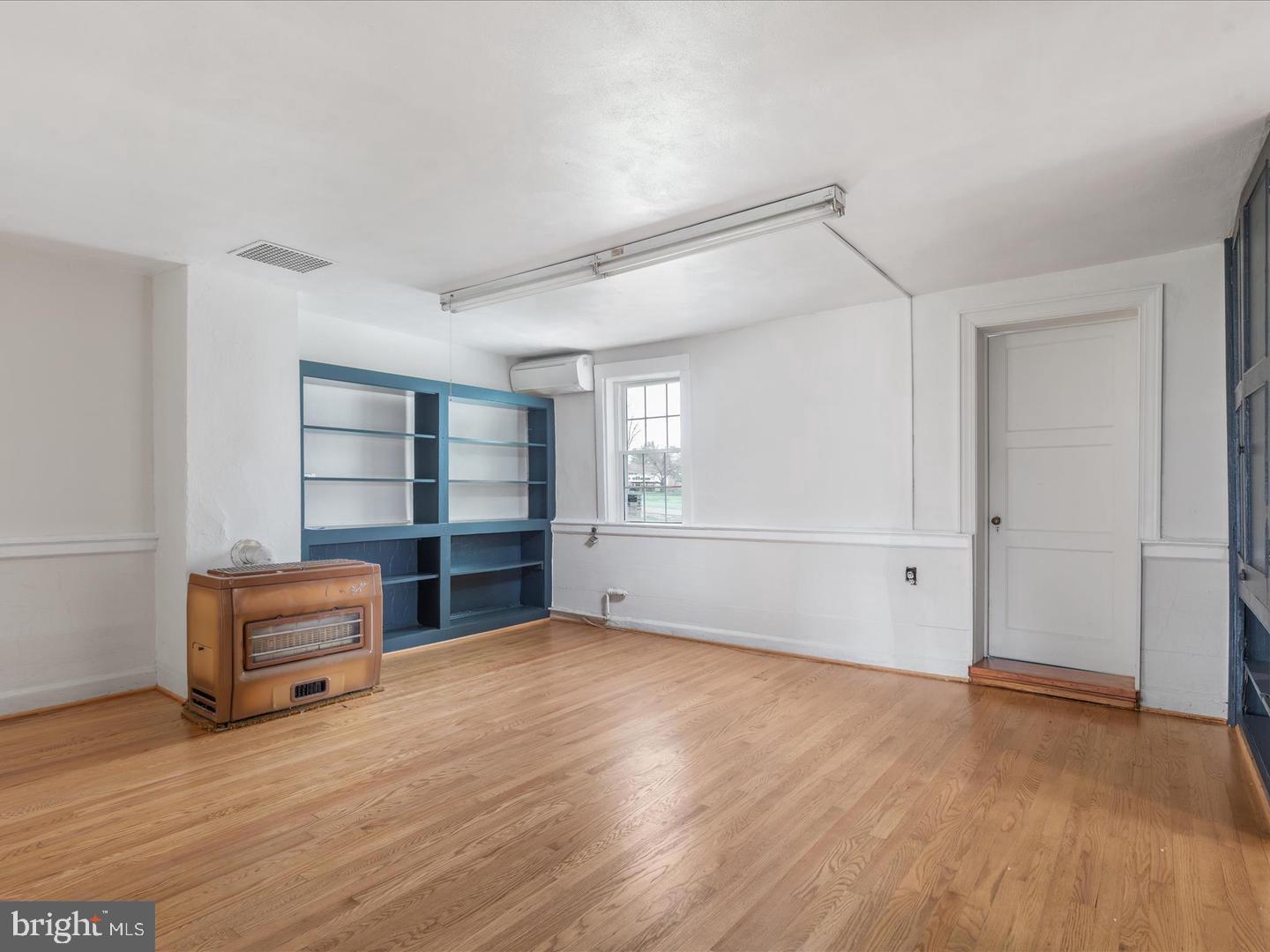 5155 MAIN ST, STEPHENS CITY, Virginia 22655, 4 Bedrooms Bedrooms, ,3 BathroomsBathrooms,Residential,For sale,5155 MAIN ST,VAFV2038212 MLS # VAFV2038212 5155 MAIN ST, STEPHENS CITY, Virginia 22655, 4 Bedrooms Bedrooms, ,3 BathroomsBathrooms,Residential,For sale,5155 MAIN ST,VAFV2038212 MLS # VAFV2038212