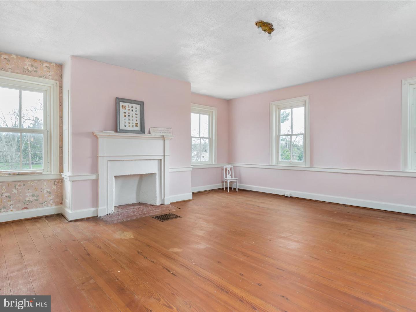 5155 MAIN ST, STEPHENS CITY, Virginia 22655, 4 Bedrooms Bedrooms, ,3 BathroomsBathrooms,Residential,For sale,5155 MAIN ST,VAFV2038212 MLS # VAFV2038212 5155 MAIN ST, STEPHENS CITY, Virginia 22655, 4 Bedrooms Bedrooms, ,3 BathroomsBathrooms,Residential,For sale,5155 MAIN ST,VAFV2038212 MLS # VAFV2038212