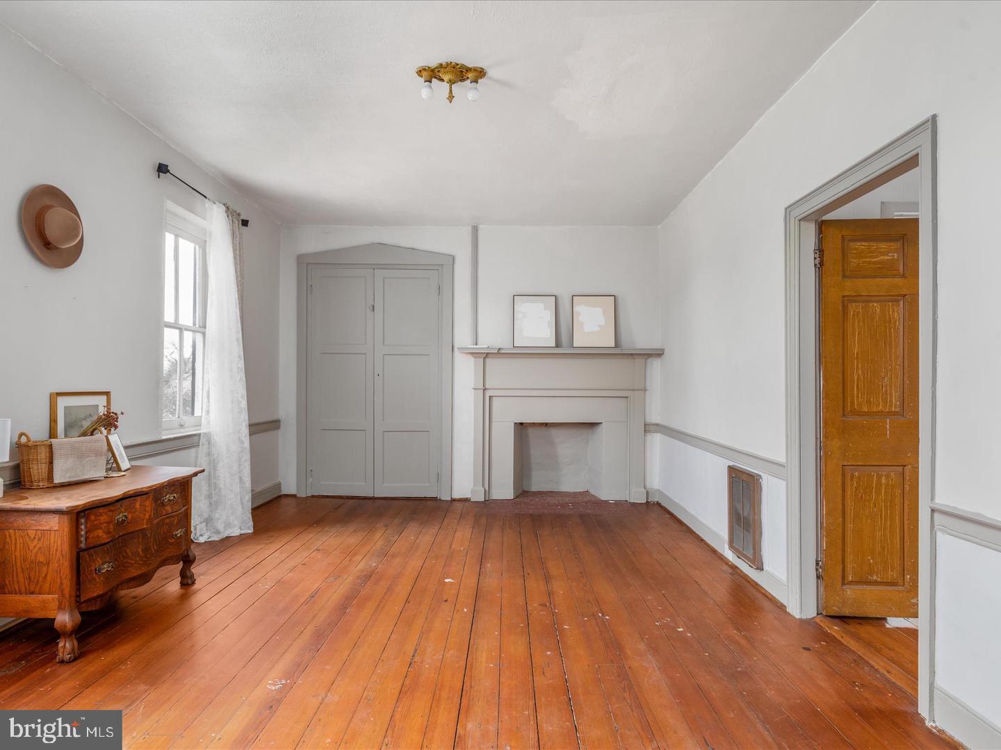 5155 MAIN ST, STEPHENS CITY, Virginia 22655, 4 Bedrooms Bedrooms, ,3 BathroomsBathrooms,Residential,For sale,5155 MAIN ST,VAFV2038212 MLS # VAFV2038212 5155 MAIN ST, STEPHENS CITY, Virginia 22655, 4 Bedrooms Bedrooms, ,3 BathroomsBathrooms,Residential,For sale,5155 MAIN ST,VAFV2038212 MLS # VAFV2038212