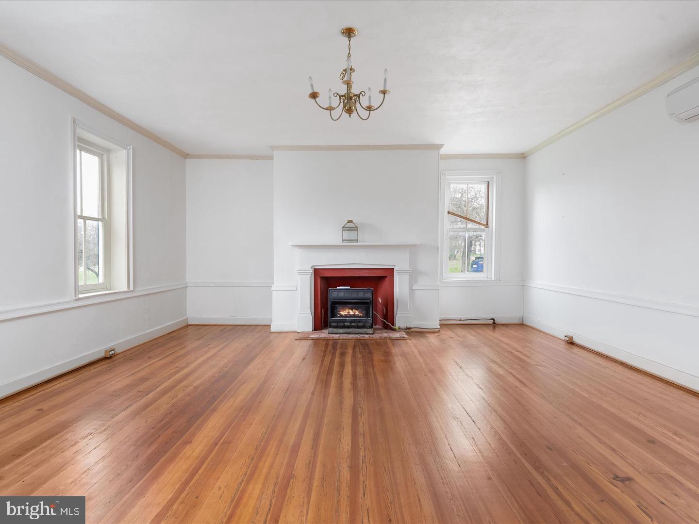 5155 MAIN ST, STEPHENS CITY, Virginia 22655, 4 Bedrooms Bedrooms, ,3 BathroomsBathrooms,Residential,For sale,5155 MAIN ST,VAFV2038212 MLS # VAFV2038212 5155 MAIN ST, STEPHENS CITY, Virginia 22655, 4 Bedrooms Bedrooms, ,3 BathroomsBathrooms,Residential,For sale,5155 MAIN ST,VAFV2038212 MLS # VAFV2038212