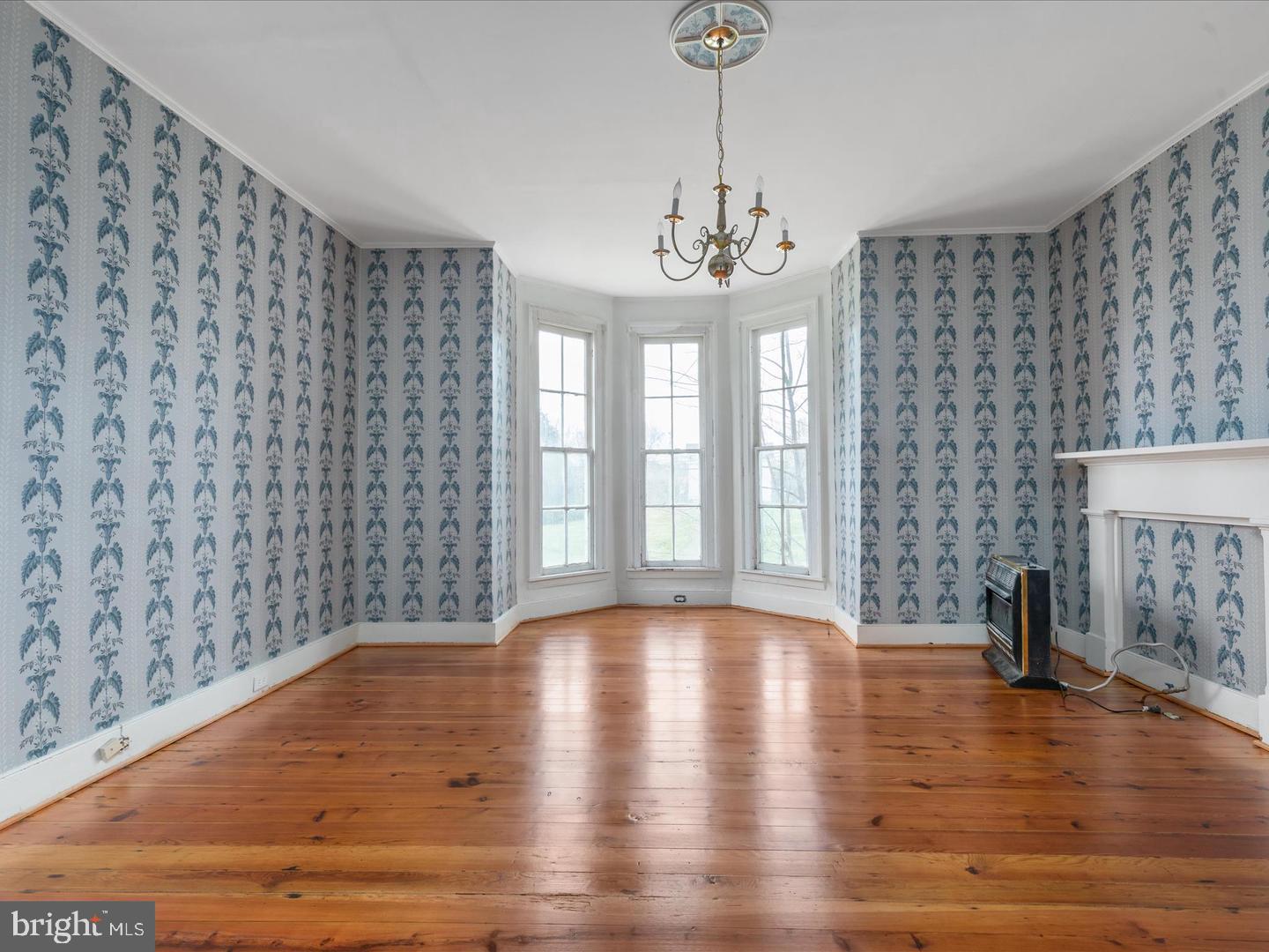 5155 MAIN ST, STEPHENS CITY, Virginia 22655, 4 Bedrooms Bedrooms, ,3 BathroomsBathrooms,Residential,For sale,5155 MAIN ST,VAFV2038212 MLS # VAFV2038212 5155 MAIN ST, STEPHENS CITY, Virginia 22655, 4 Bedrooms Bedrooms, ,3 BathroomsBathrooms,Residential,For sale,5155 MAIN ST,VAFV2038212 MLS # VAFV2038212