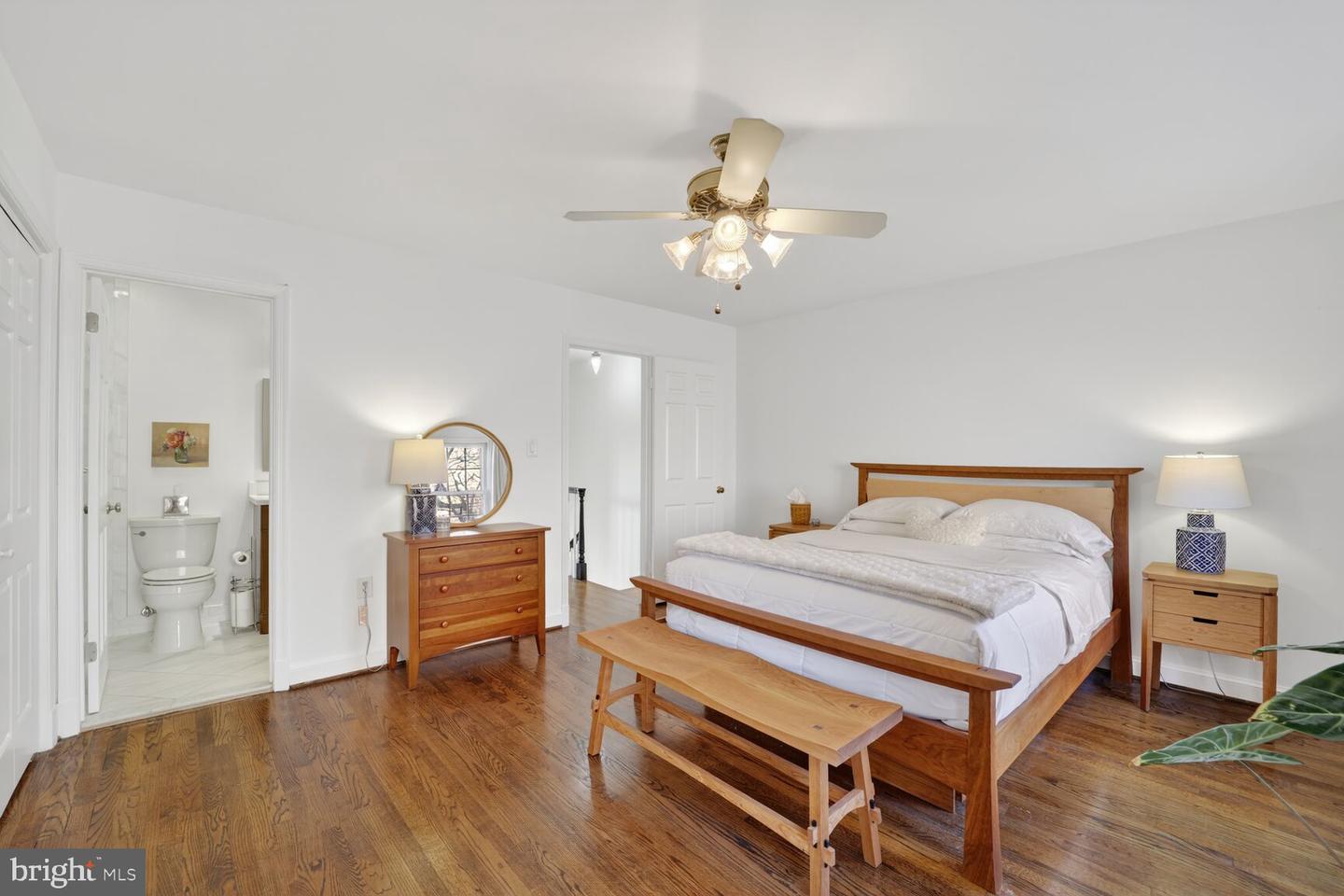 203 PRINCESS ST, ALEXANDRIA, Virginia 22314, 2 Bedrooms Bedrooms, ,2 BathroomsBathrooms,Residential,For sale,203 PRINCESS ST,VAAX2052178 MLS # VAAX2052178