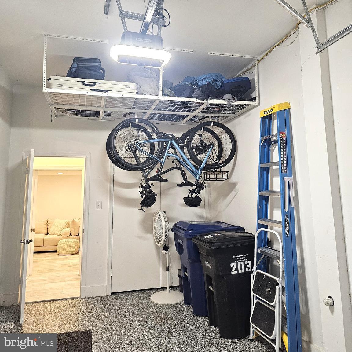 203 PRINCESS ST, ALEXANDRIA, Virginia 22314, 2 Bedrooms Bedrooms, ,2 BathroomsBathrooms,Residential,For sale,203 PRINCESS ST,VAAX2052178 MLS # VAAX2052178