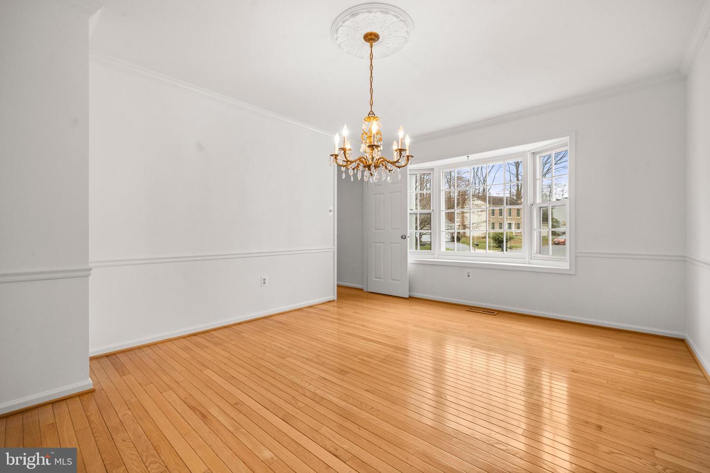 6081 BURNSIDE LANDING DR, BURKE, Virginia 22015, 5 Bedrooms Bedrooms, 15 Rooms Rooms,3 BathroomsBathrooms,Residential,For sale,6081 BURNSIDE LANDING DR,VAFX2281438 MLS # VAFX2281438