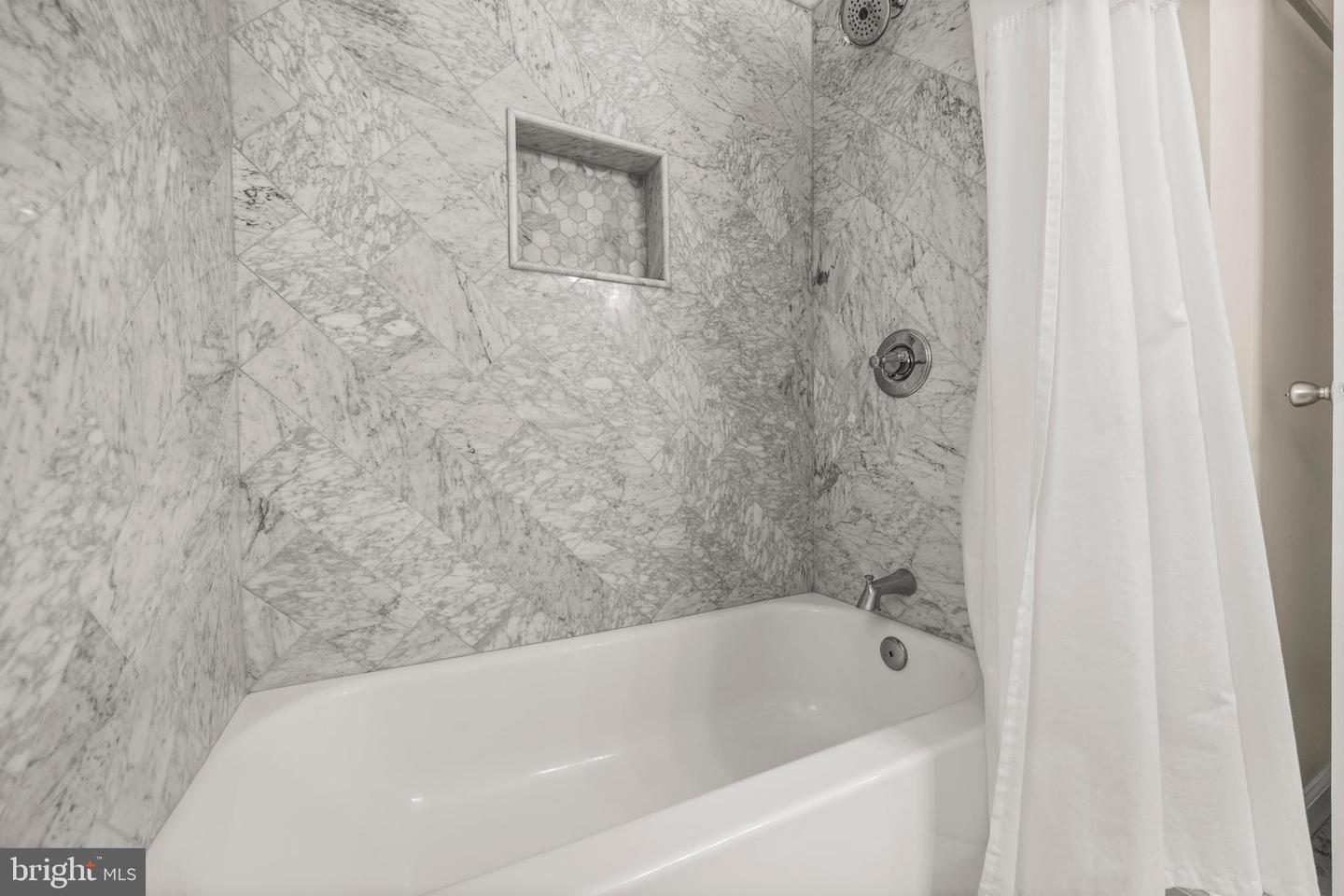 6081 BURNSIDE LANDING DR, BURKE, Virginia 22015, 5 Bedrooms Bedrooms, 15 Rooms Rooms,3 BathroomsBathrooms,Residential,For sale,6081 BURNSIDE LANDING DR,VAFX2281438 MLS # VAFX2281438