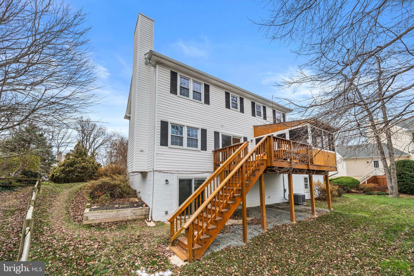 6081 BURNSIDE LANDING DR, BURKE, Virginia 22015, 5 Bedrooms Bedrooms, 15 Rooms Rooms,3 BathroomsBathrooms,Residential,For sale,6081 BURNSIDE LANDING DR,VAFX2281438 MLS # VAFX2281438