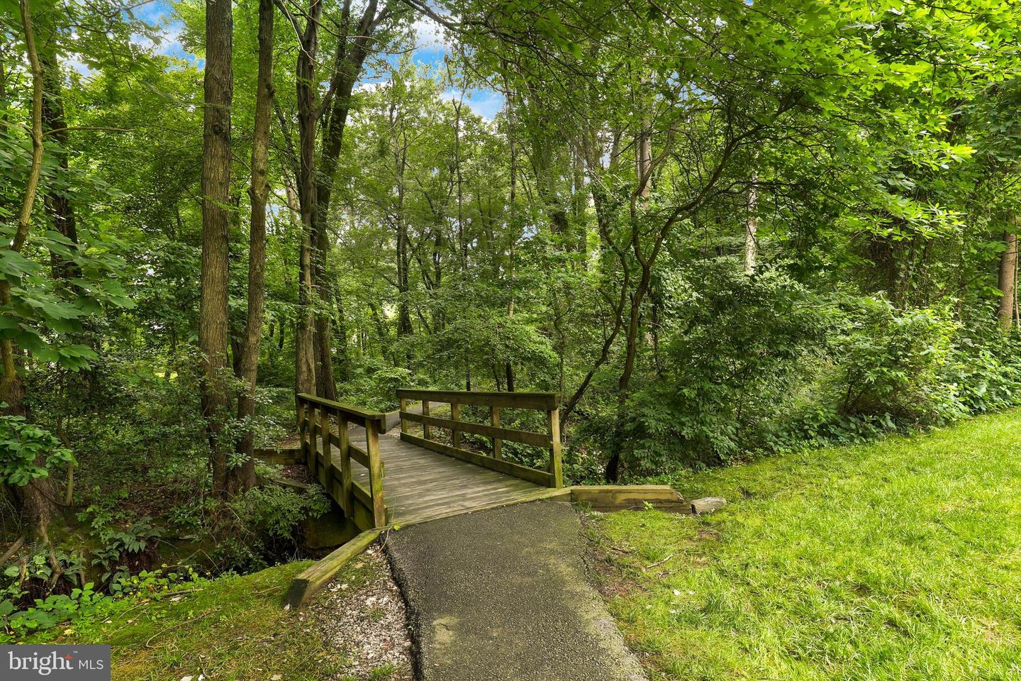 6081 BURNSIDE LANDING DR, BURKE, Virginia 22015, 5 Bedrooms Bedrooms, 15 Rooms Rooms,3 BathroomsBathrooms,Residential,For sale,6081 BURNSIDE LANDING DR,VAFX2281438 MLS # VAFX2281438