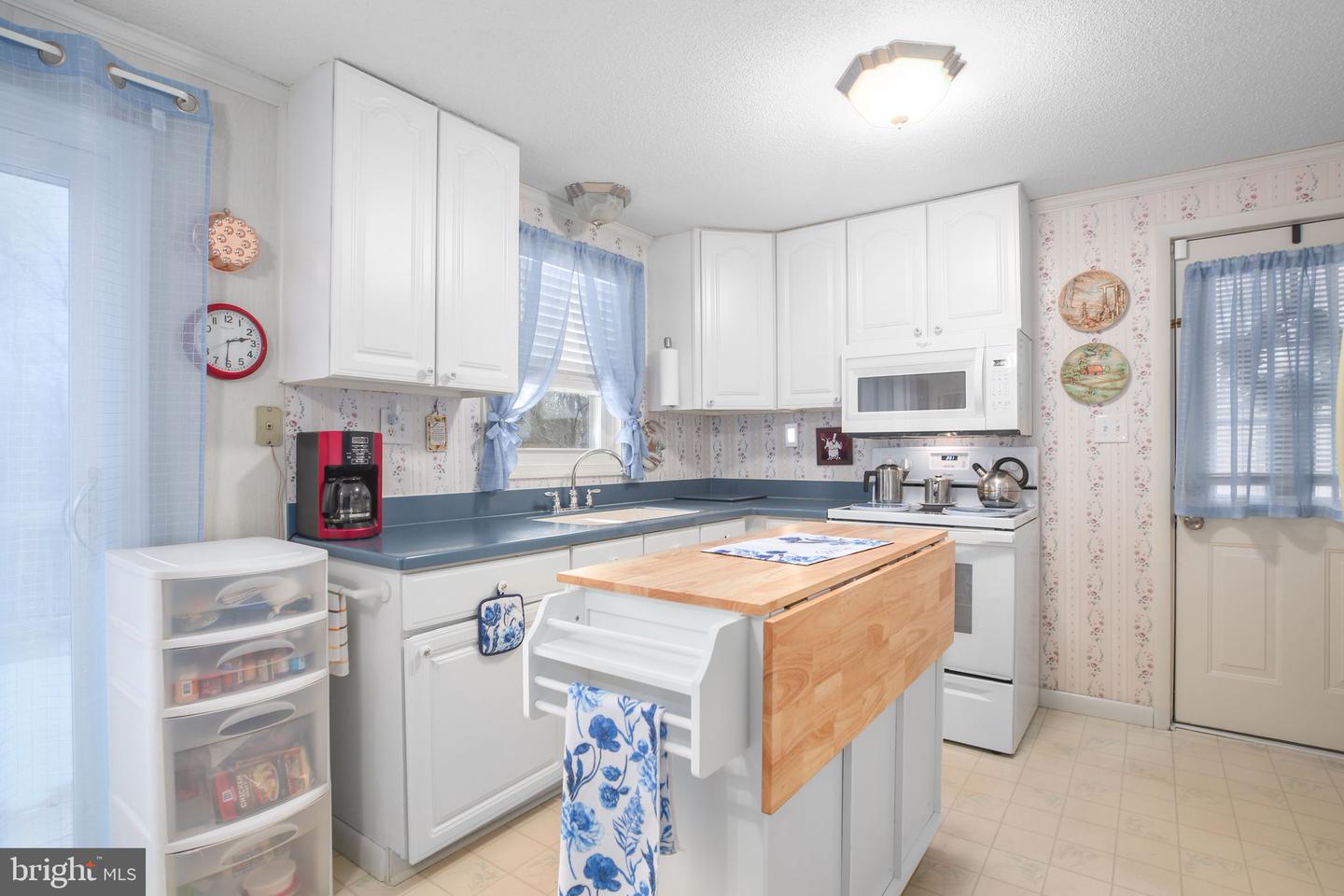 6517 DEERSKIN DR, FREDERICKSBURG, Virginia 22407, 4 Bedrooms Bedrooms, ,2 BathroomsBathrooms,Residential,For sale,6517 DEERSKIN DR,VASP2037980 MLS # VASP2037980 6517 DEERSKIN DR, FREDERICKSBURG, Virginia 22407, 4 Bedrooms Bedrooms, ,2 BathroomsBathrooms,Residential,For sale,6517 DEERSKIN DR,VASP2037980 MLS # VASP2037980