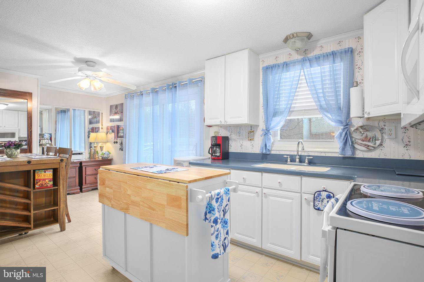 6517 DEERSKIN DR, FREDERICKSBURG, Virginia 22407, 4 Bedrooms Bedrooms, ,2 BathroomsBathrooms,Residential,For sale,6517 DEERSKIN DR,VASP2037980 MLS # VASP2037980 6517 DEERSKIN DR, FREDERICKSBURG, Virginia 22407, 4 Bedrooms Bedrooms, ,2 BathroomsBathrooms,Residential,For sale,6517 DEERSKIN DR,VASP2037980 MLS # VASP2037980