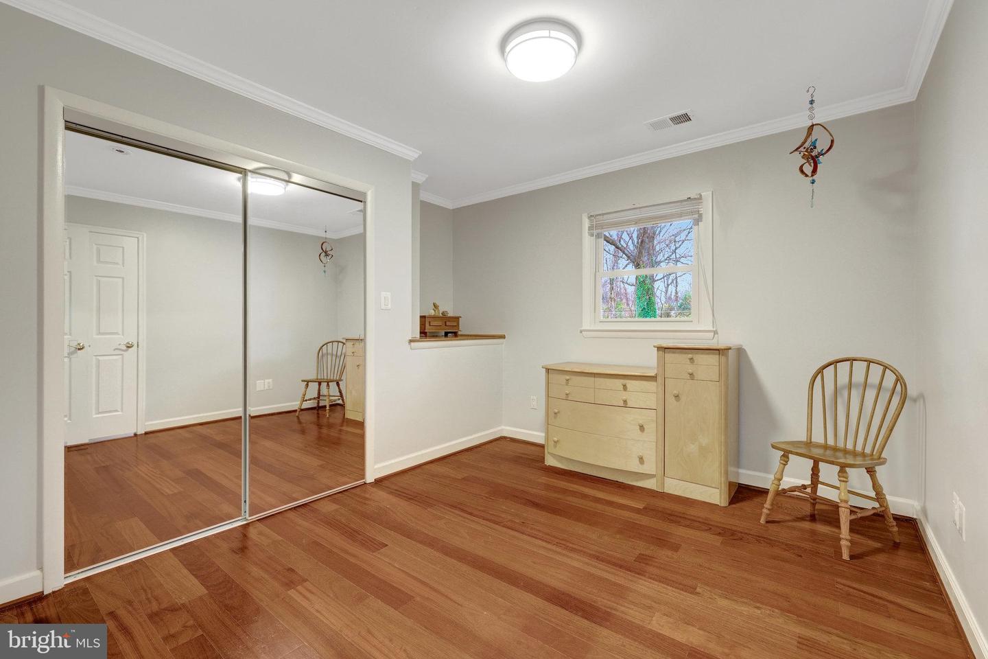 5300 SUMMIT DR, FAIRFAX, Virginia 22030, 4 Bedrooms Bedrooms, ,3 BathroomsBathrooms,Residential,For sale,5300 SUMMIT DR,VAFX2281514 MLS # VAFX2281514