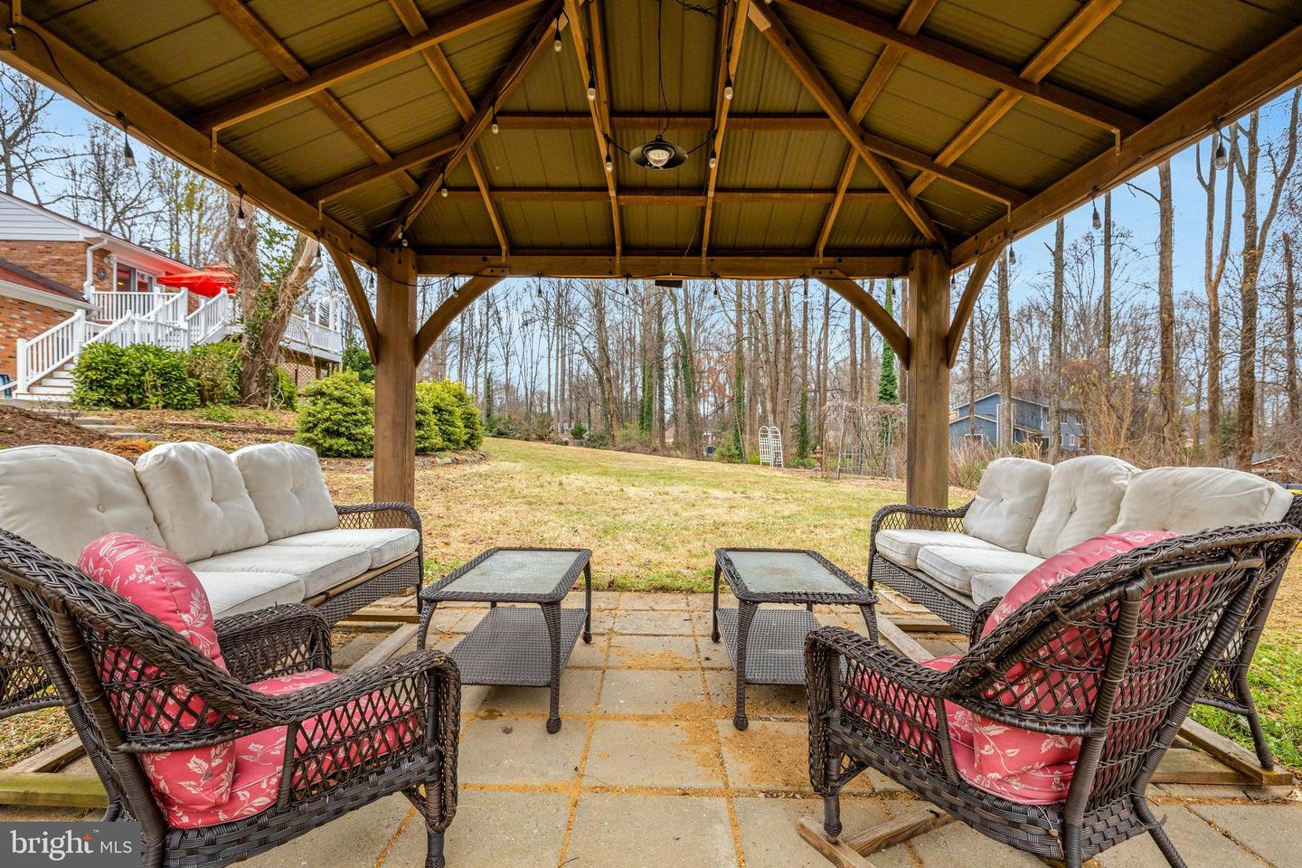 5300 SUMMIT DR, FAIRFAX, Virginia 22030, 4 Bedrooms Bedrooms, ,3 BathroomsBathrooms,Residential,For sale,5300 SUMMIT DR,VAFX2281514 MLS # VAFX2281514