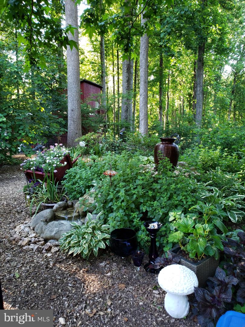 5300 SUMMIT DR, FAIRFAX, Virginia 22030, 4 Bedrooms Bedrooms, ,3 BathroomsBathrooms,Residential,For sale,5300 SUMMIT DR,VAFX2281514 MLS # VAFX2281514