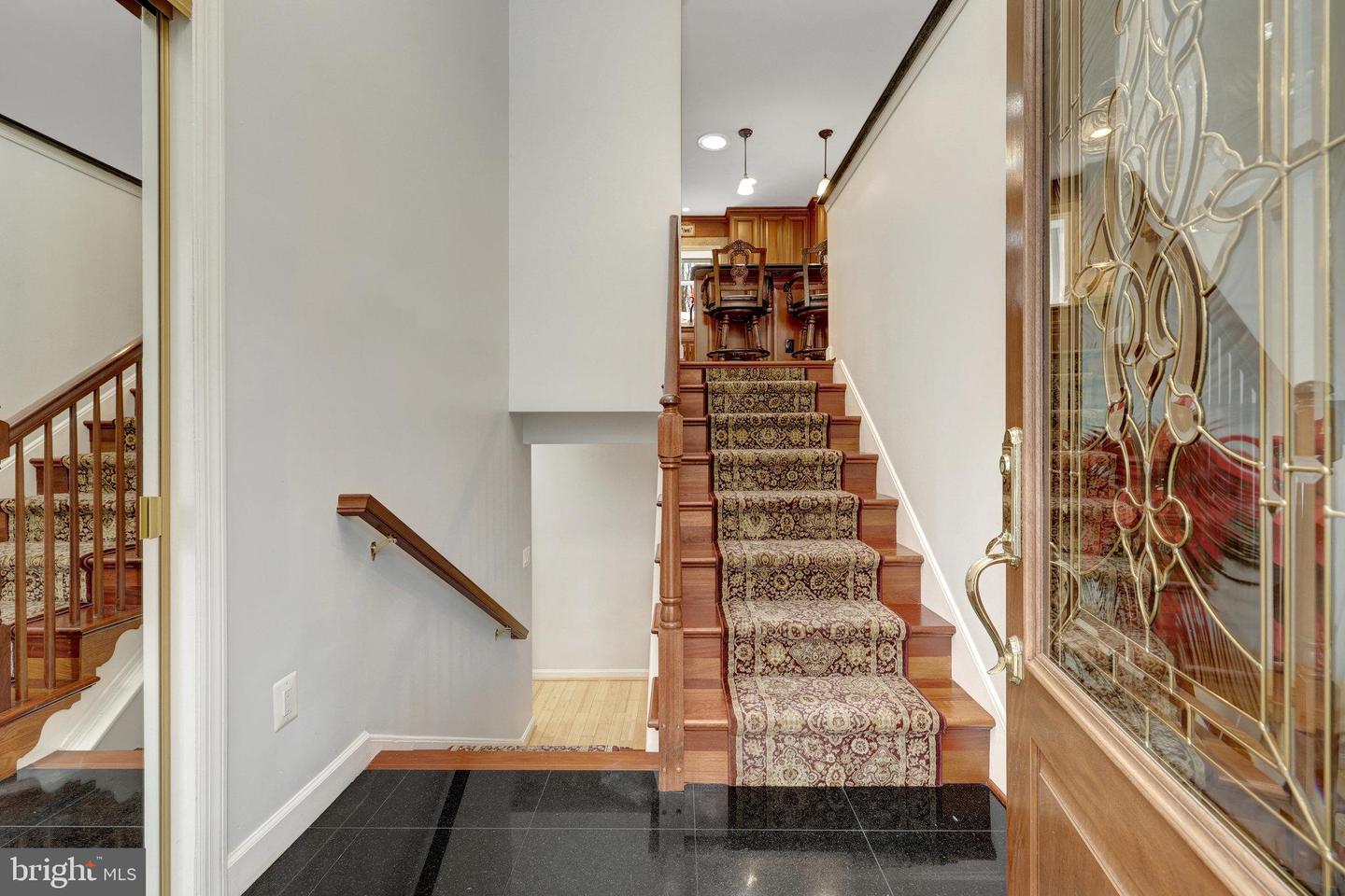 5300 SUMMIT DR, FAIRFAX, Virginia 22030, 4 Bedrooms Bedrooms, ,3 BathroomsBathrooms,Residential,For sale,5300 SUMMIT DR,VAFX2281514 MLS # VAFX2281514