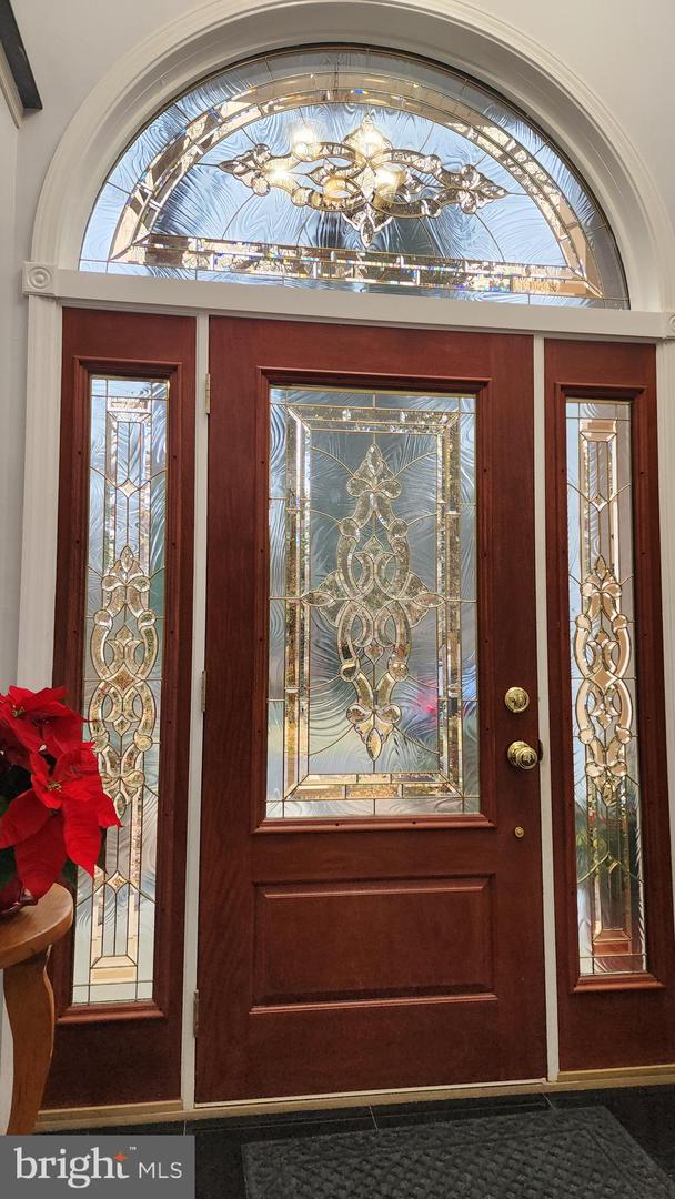 5300 SUMMIT DR, FAIRFAX, Virginia 22030, 4 Bedrooms Bedrooms, ,3 BathroomsBathrooms,Residential,For sale,5300 SUMMIT DR,VAFX2281514 MLS # VAFX2281514