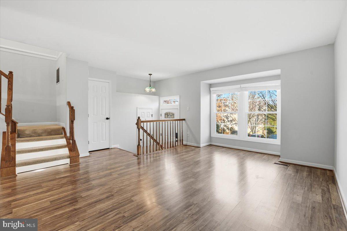 10700 WINFIELD LOOP, MANASSAS, Virginia 20109, 3 Bedrooms Bedrooms, ,2 BathroomsBathrooms,Residential,For sale,10700 WINFIELD LOOP,VAPW2108660 MLS # VAPW2108660 10700 WINFIELD LOOP, MANASSAS, Virginia 20109, 3 Bedrooms Bedrooms, ,2 BathroomsBathrooms,Residential,For sale,10700 WINFIELD LOOP,VAPW2108660 MLS # VAPW2108660