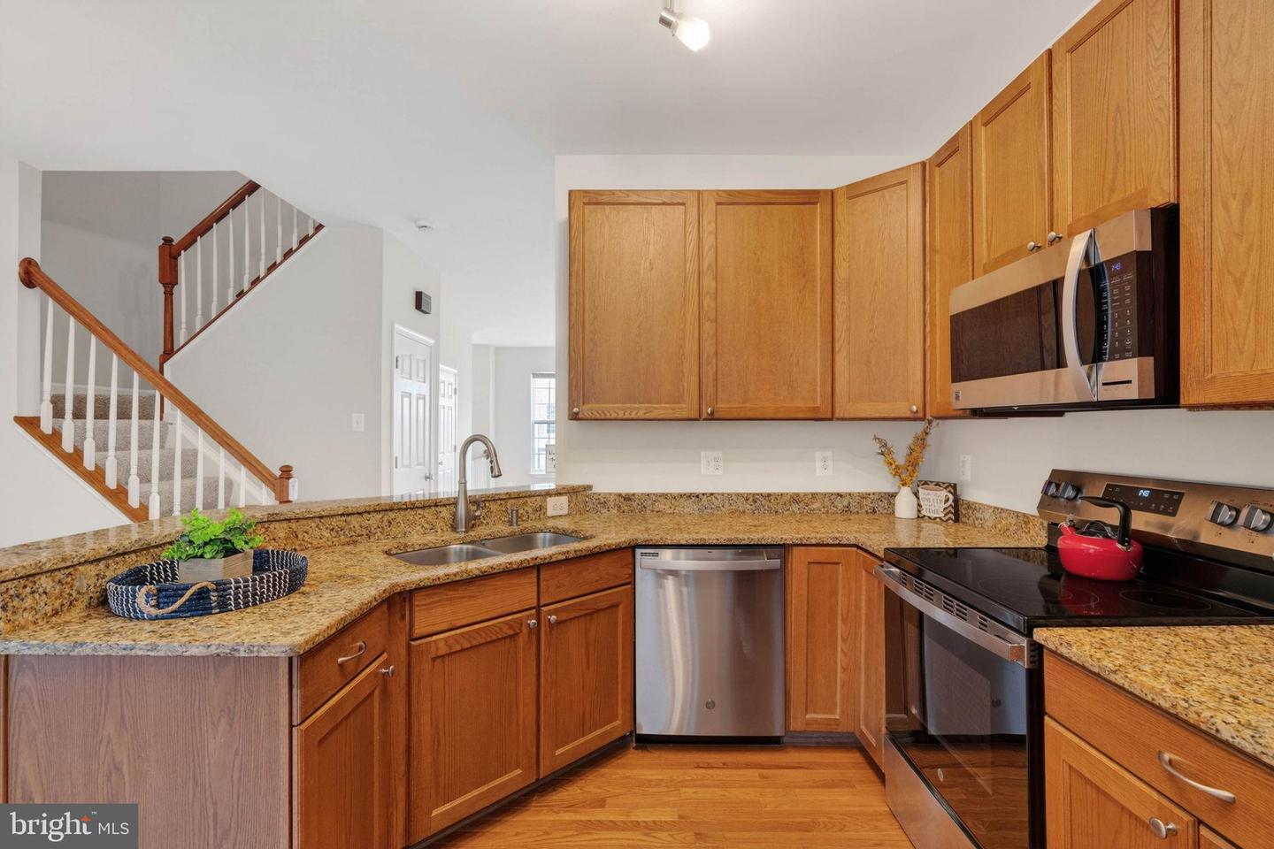 15615 WINDING CREEK DR, DUMFRIES, Virginia 22025, 3 Bedrooms Bedrooms, 7 Rooms Rooms,2 BathroomsBathrooms,Residential,For sale,15615 WINDING CREEK DR,VAPW2108686 MLS # VAPW2108686