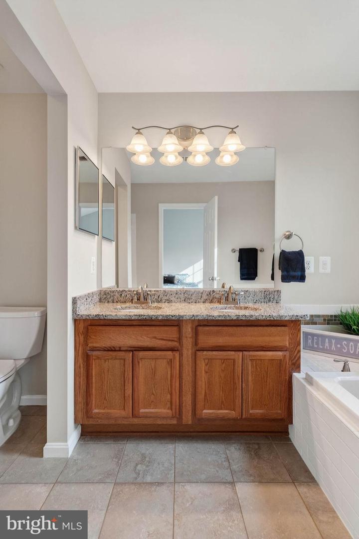 15615 WINDING CREEK DR, DUMFRIES, Virginia 22025, 3 Bedrooms Bedrooms, 7 Rooms Rooms,2 BathroomsBathrooms,Residential,For sale,15615 WINDING CREEK DR,VAPW2108686 MLS # VAPW2108686