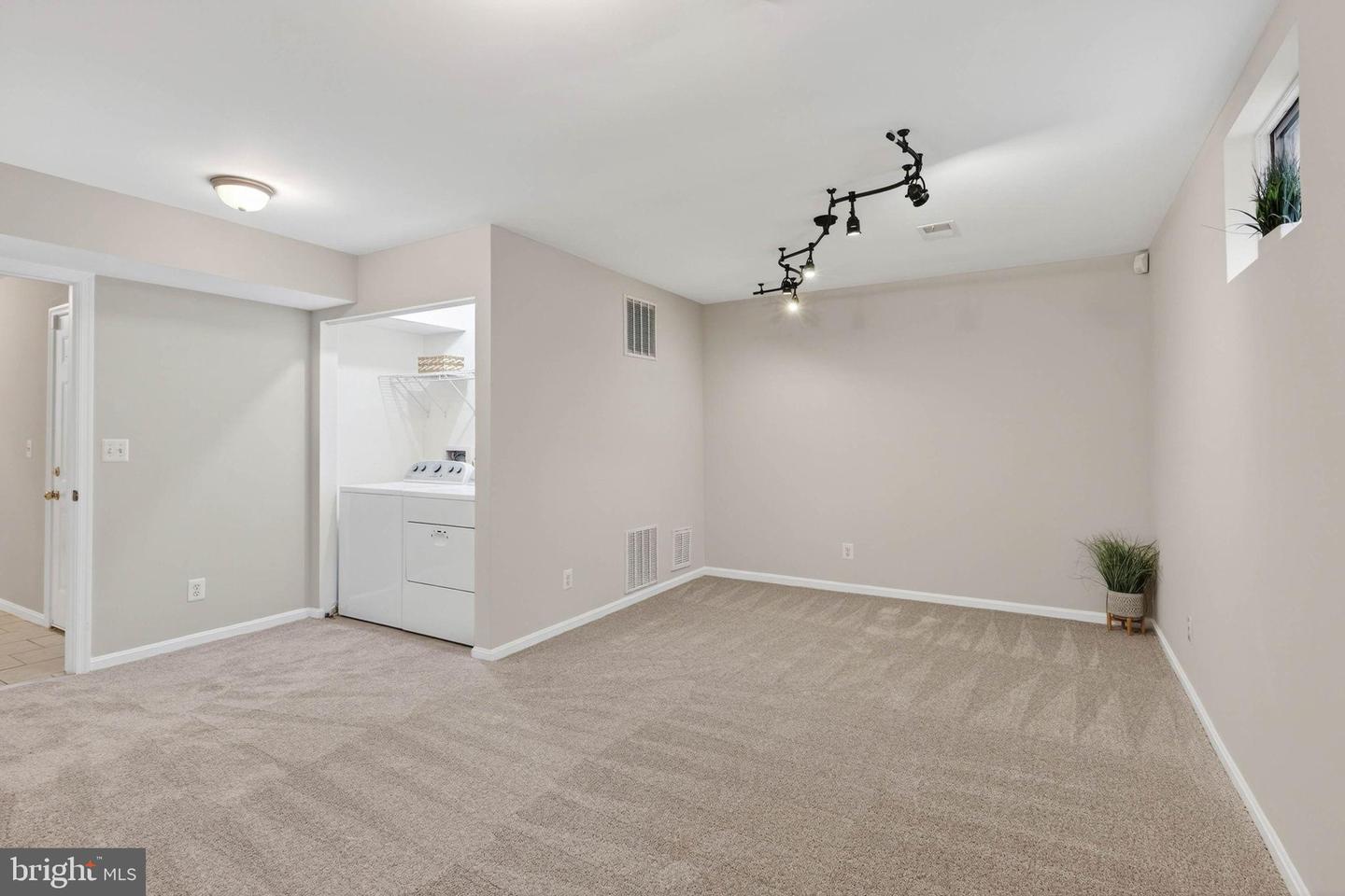 15615 WINDING CREEK DR, DUMFRIES, Virginia 22025, 3 Bedrooms Bedrooms, 7 Rooms Rooms,2 BathroomsBathrooms,Residential,For sale,15615 WINDING CREEK DR,VAPW2108686 MLS # VAPW2108686