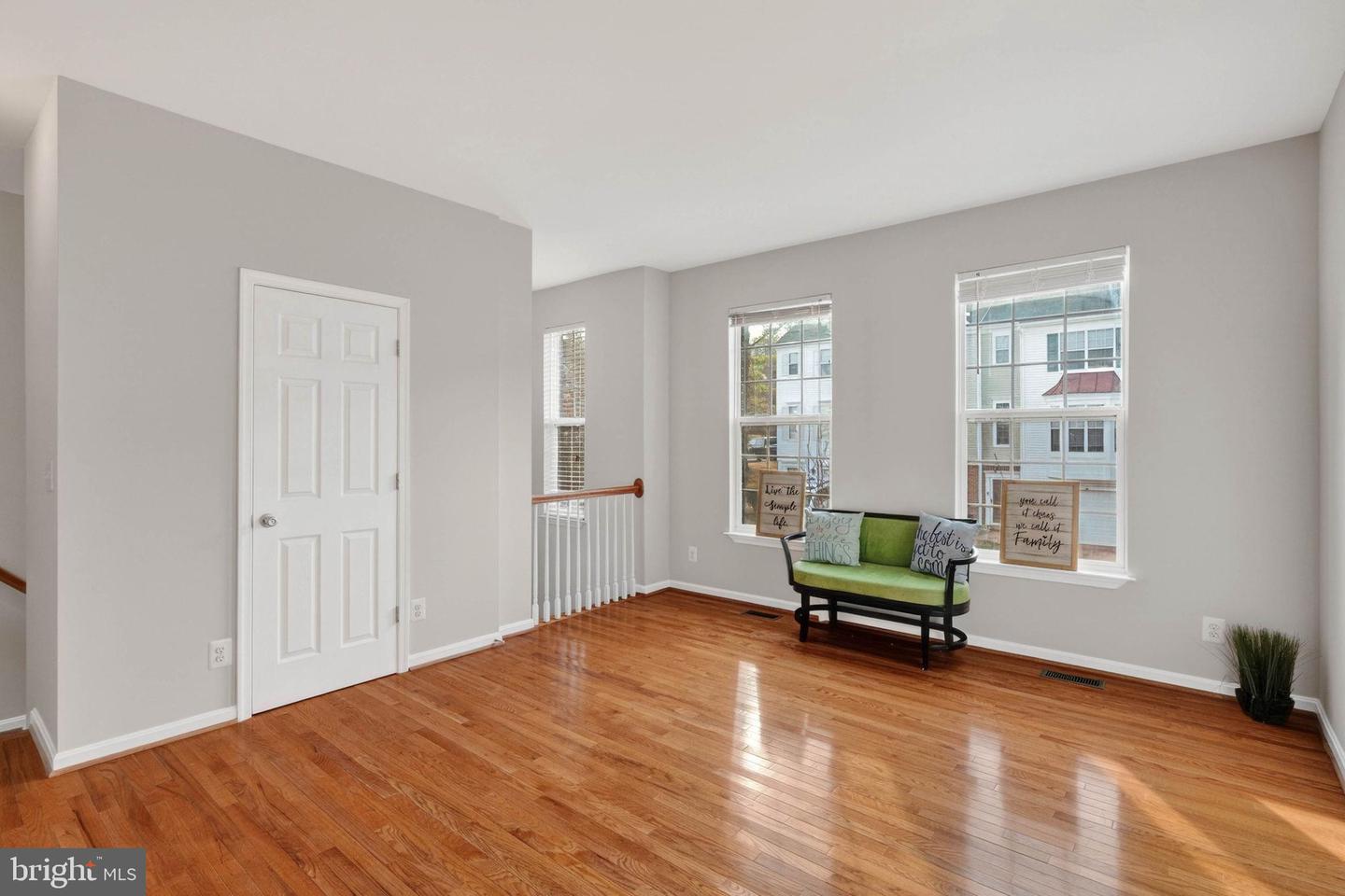 15615 WINDING CREEK DR, DUMFRIES, Virginia 22025, 3 Bedrooms Bedrooms, 7 Rooms Rooms,2 BathroomsBathrooms,Residential,For sale,15615 WINDING CREEK DR,VAPW2108686 MLS # VAPW2108686