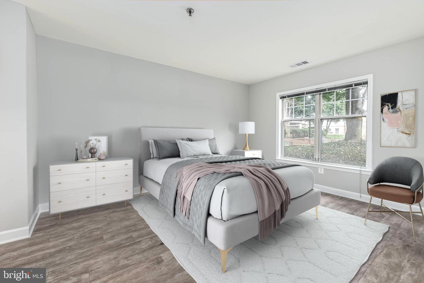 5573 SEMINARY RD #115, FALLS CHURCH, Virginia 22041, 1 Bedroom Bedrooms, 4 Rooms Rooms,1 BathroomBathrooms,Residential,For sale,5573 SEMINARY RD #115,VAFX2281708 MLS # VAFX2281708