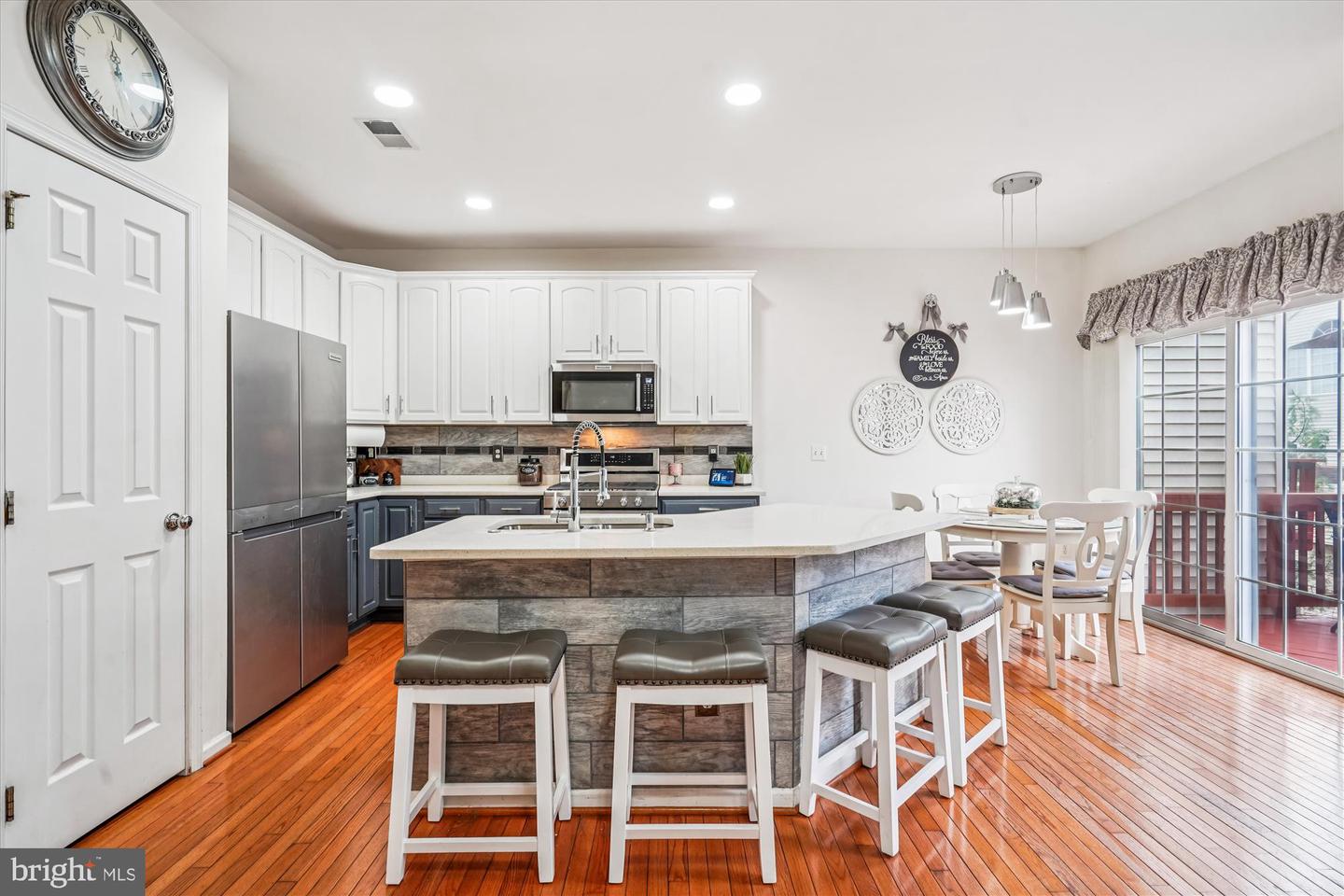 25830 KIRKWOOD SQ, CHANTILLY, Virginia 20152, 3 Bedrooms Bedrooms, ,3 BathroomsBathrooms,Residential,For sale,25830 KIRKWOOD SQ,VALO2112030 MLS # VALO2112030 25830 KIRKWOOD SQ, CHANTILLY, Virginia 20152, 3 Bedrooms Bedrooms, ,3 BathroomsBathrooms,Residential,For sale,25830 KIRKWOOD SQ,VALO2112030 MLS # VALO2112030