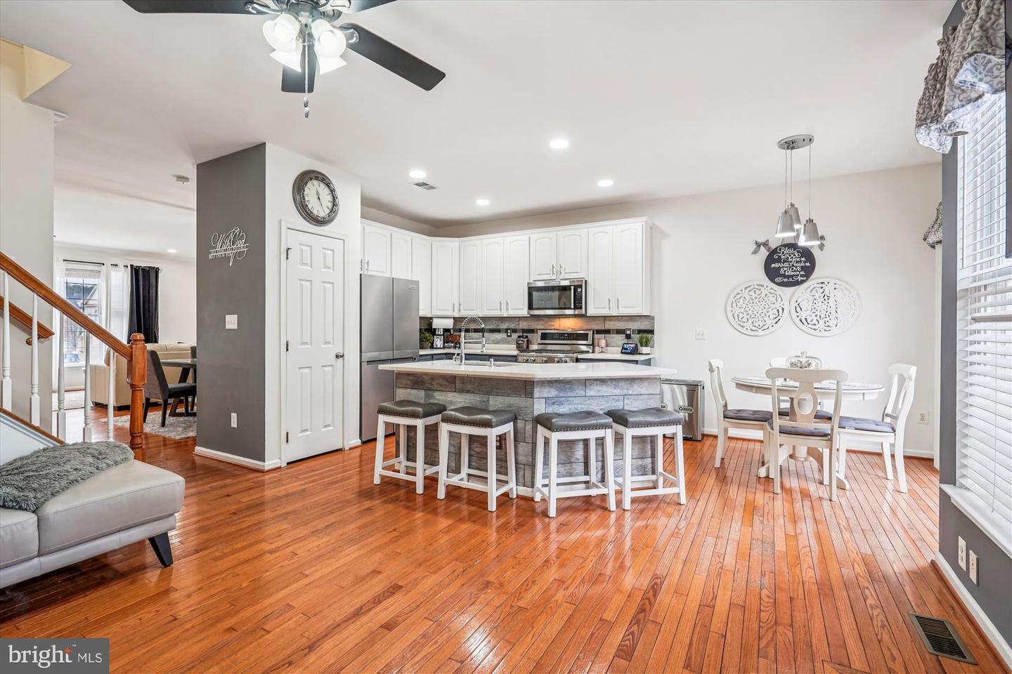 25830 KIRKWOOD SQ, CHANTILLY, Virginia 20152, 3 Bedrooms Bedrooms, ,3 BathroomsBathrooms,Residential,For sale,25830 KIRKWOOD SQ,VALO2112030 MLS # VALO2112030 25830 KIRKWOOD SQ, CHANTILLY, Virginia 20152, 3 Bedrooms Bedrooms, ,3 BathroomsBathrooms,Residential,For sale,25830 KIRKWOOD SQ,VALO2112030 MLS # VALO2112030