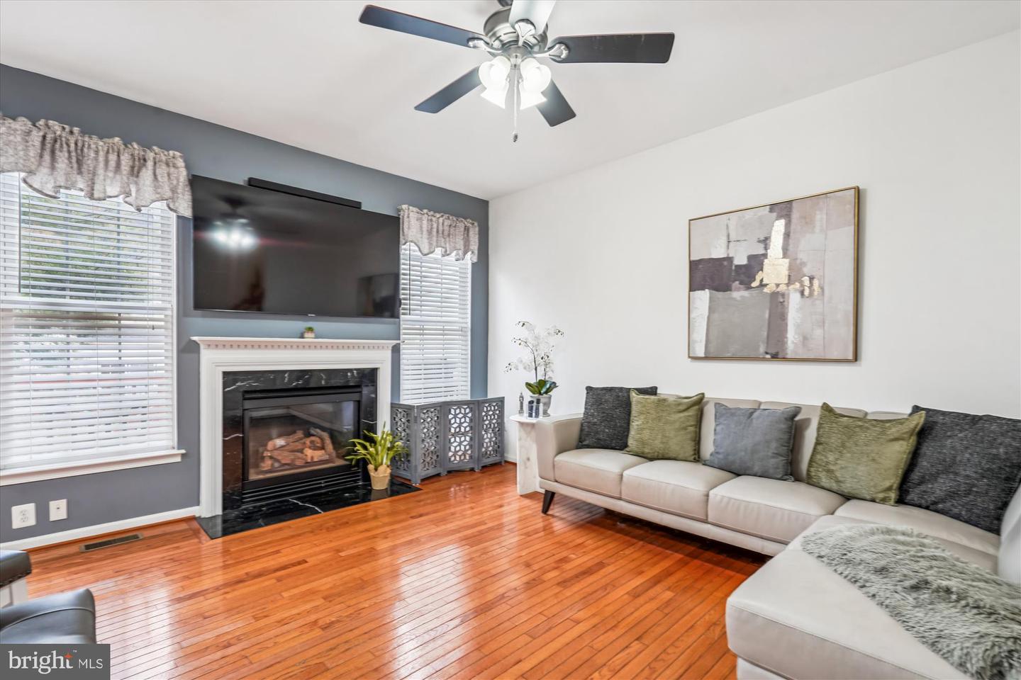 25830 KIRKWOOD SQ, CHANTILLY, Virginia 20152, 3 Bedrooms Bedrooms, ,3 BathroomsBathrooms,Residential,For sale,25830 KIRKWOOD SQ,VALO2112030 MLS # VALO2112030 25830 KIRKWOOD SQ, CHANTILLY, Virginia 20152, 3 Bedrooms Bedrooms, ,3 BathroomsBathrooms,Residential,For sale,25830 KIRKWOOD SQ,VALO2112030 MLS # VALO2112030