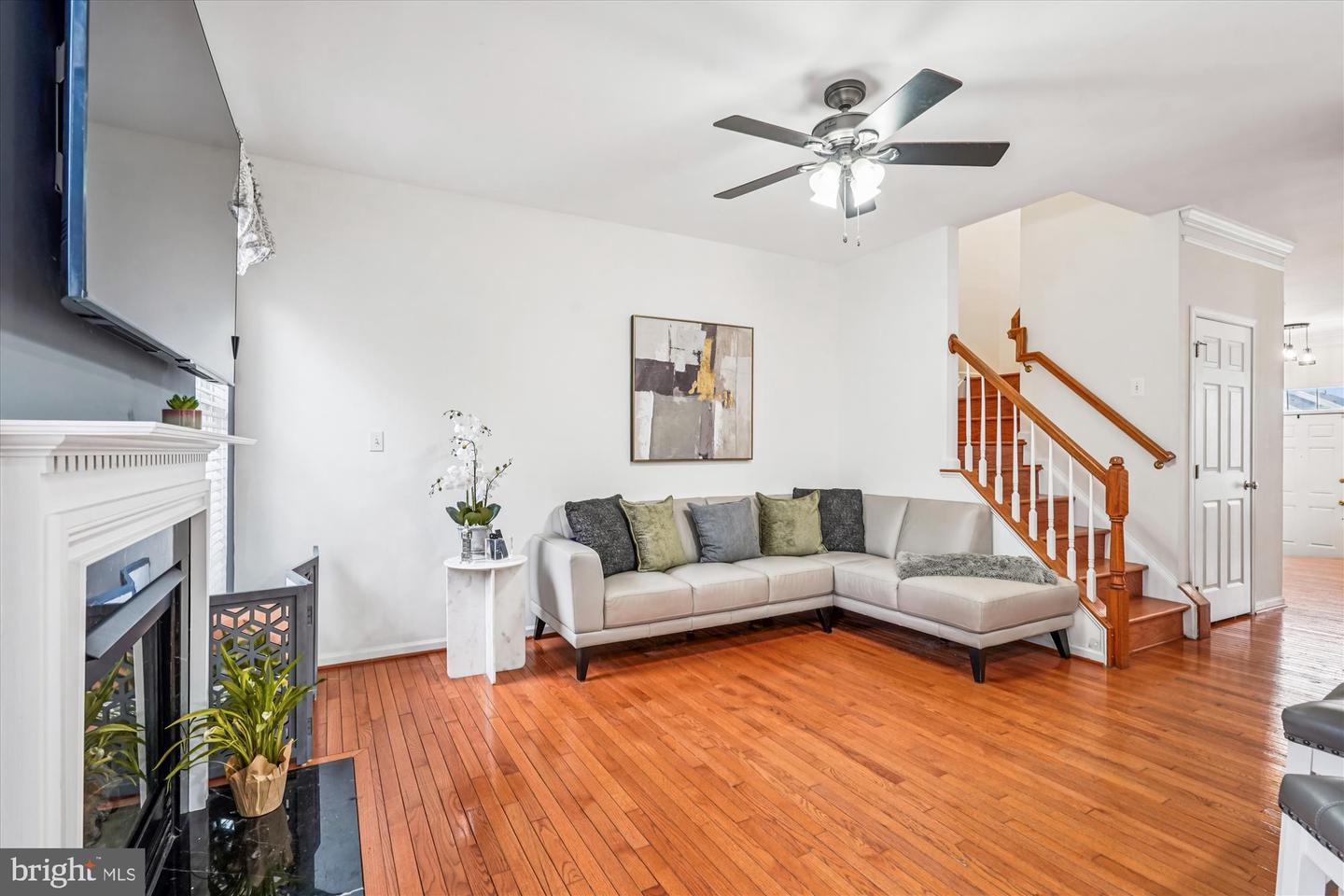 25830 KIRKWOOD SQ, CHANTILLY, Virginia 20152, 3 Bedrooms Bedrooms, ,3 BathroomsBathrooms,Residential,For sale,25830 KIRKWOOD SQ,VALO2112030 MLS # VALO2112030 25830 KIRKWOOD SQ, CHANTILLY, Virginia 20152, 3 Bedrooms Bedrooms, ,3 BathroomsBathrooms,Residential,For sale,25830 KIRKWOOD SQ,VALO2112030 MLS # VALO2112030