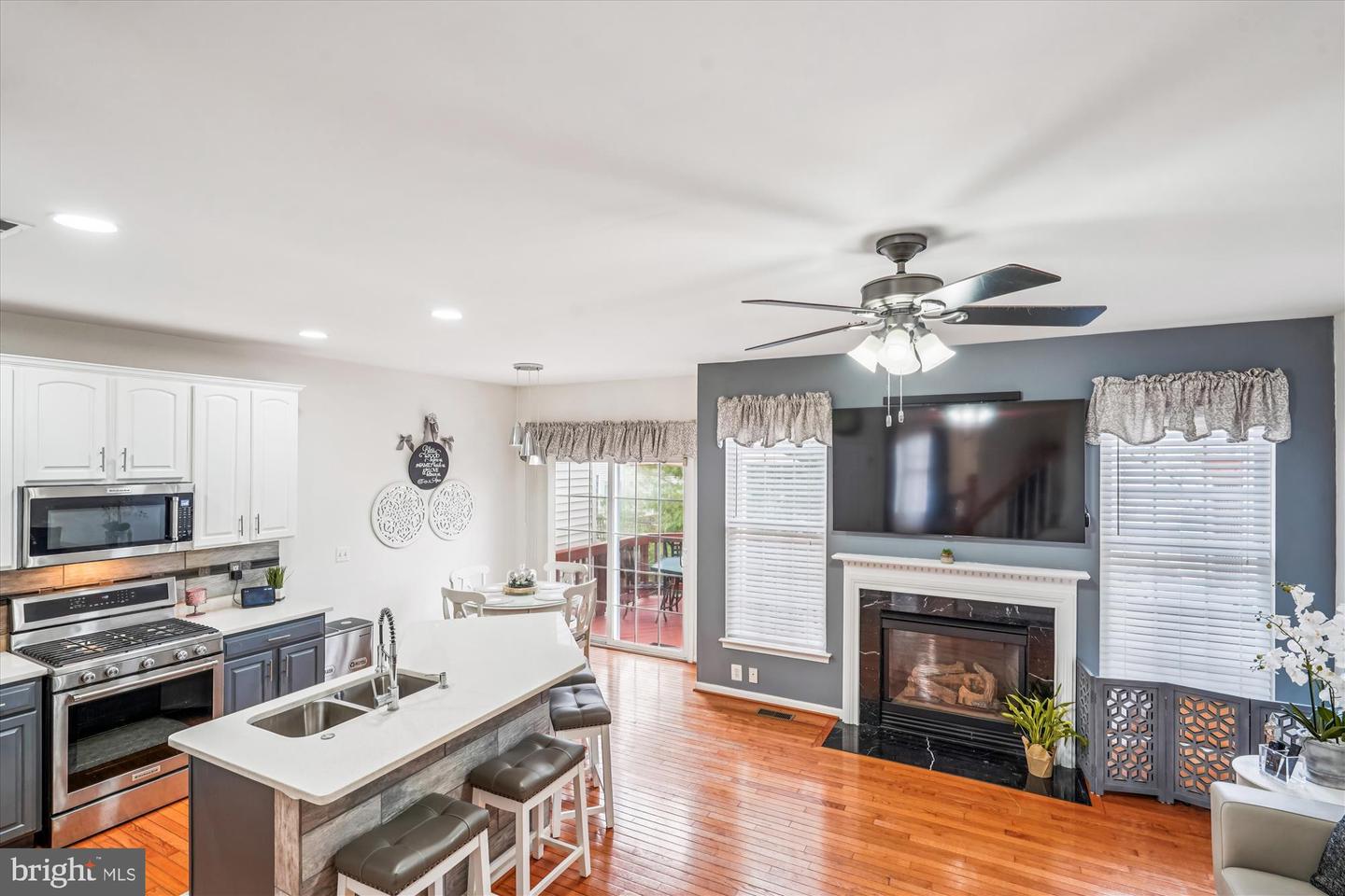 25830 KIRKWOOD SQ, CHANTILLY, Virginia 20152, 3 Bedrooms Bedrooms, ,3 BathroomsBathrooms,Residential,For sale,25830 KIRKWOOD SQ,VALO2112030 MLS # VALO2112030 25830 KIRKWOOD SQ, CHANTILLY, Virginia 20152, 3 Bedrooms Bedrooms, ,3 BathroomsBathrooms,Residential,For sale,25830 KIRKWOOD SQ,VALO2112030 MLS # VALO2112030