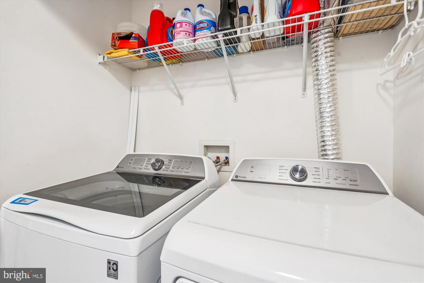 25830 KIRKWOOD SQ, CHANTILLY, Virginia 20152, 3 Bedrooms Bedrooms, ,3 BathroomsBathrooms,Residential,For sale,25830 KIRKWOOD SQ,VALO2112030 MLS # VALO2112030 25830 KIRKWOOD SQ, CHANTILLY, Virginia 20152, 3 Bedrooms Bedrooms, ,3 BathroomsBathrooms,Residential,For sale,25830 KIRKWOOD SQ,VALO2112030 MLS # VALO2112030