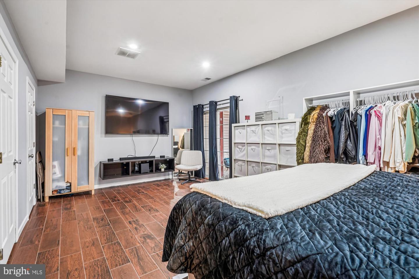 25830 KIRKWOOD SQ, CHANTILLY, Virginia 20152, 3 Bedrooms Bedrooms, ,3 BathroomsBathrooms,Residential,For sale,25830 KIRKWOOD SQ,VALO2112030 MLS # VALO2112030 25830 KIRKWOOD SQ, CHANTILLY, Virginia 20152, 3 Bedrooms Bedrooms, ,3 BathroomsBathrooms,Residential,For sale,25830 KIRKWOOD SQ,VALO2112030 MLS # VALO2112030