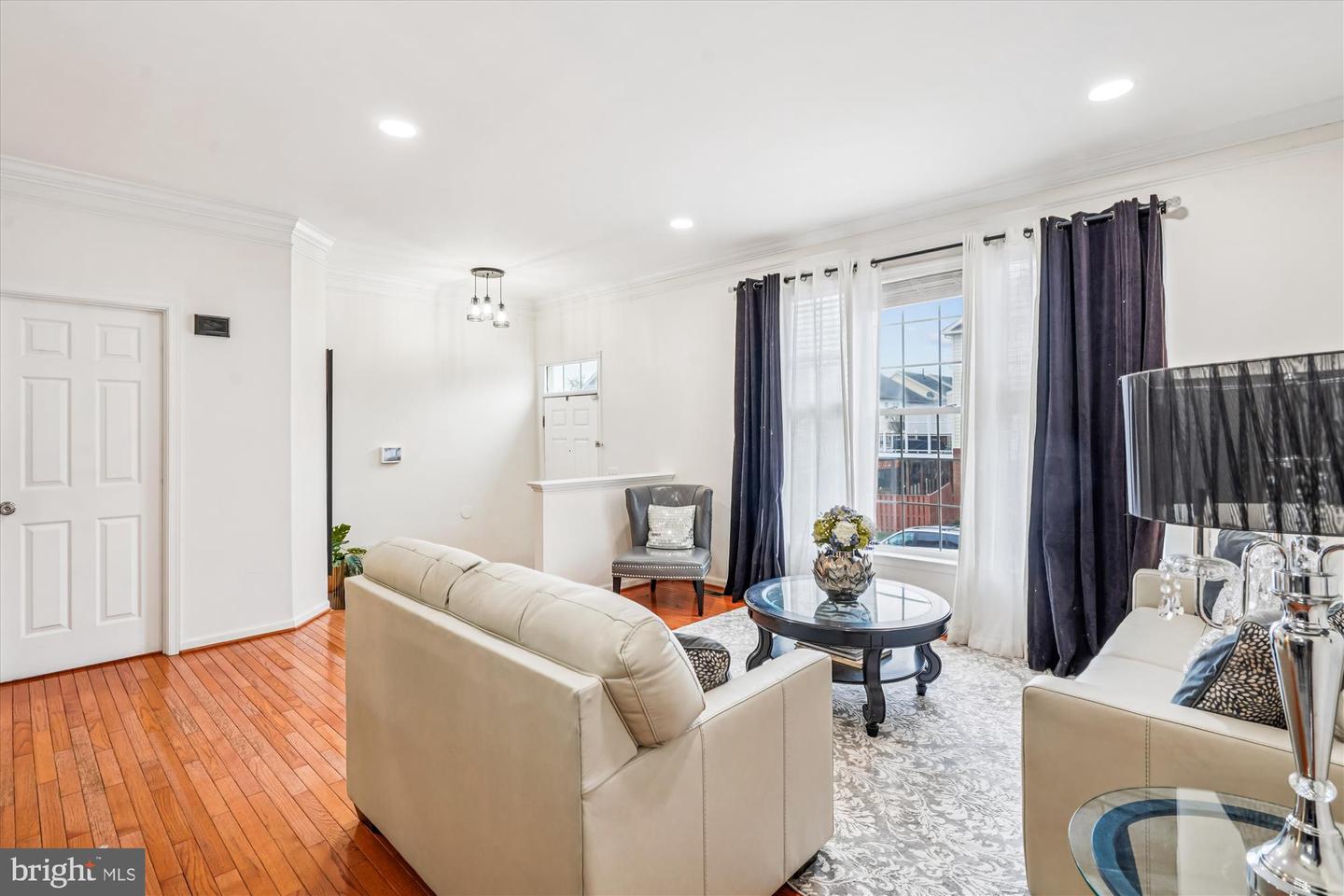 25830 KIRKWOOD SQ, CHANTILLY, Virginia 20152, 3 Bedrooms Bedrooms, ,3 BathroomsBathrooms,Residential,For sale,25830 KIRKWOOD SQ,VALO2112030 MLS # VALO2112030 25830 KIRKWOOD SQ, CHANTILLY, Virginia 20152, 3 Bedrooms Bedrooms, ,3 BathroomsBathrooms,Residential,For sale,25830 KIRKWOOD SQ,VALO2112030 MLS # VALO2112030