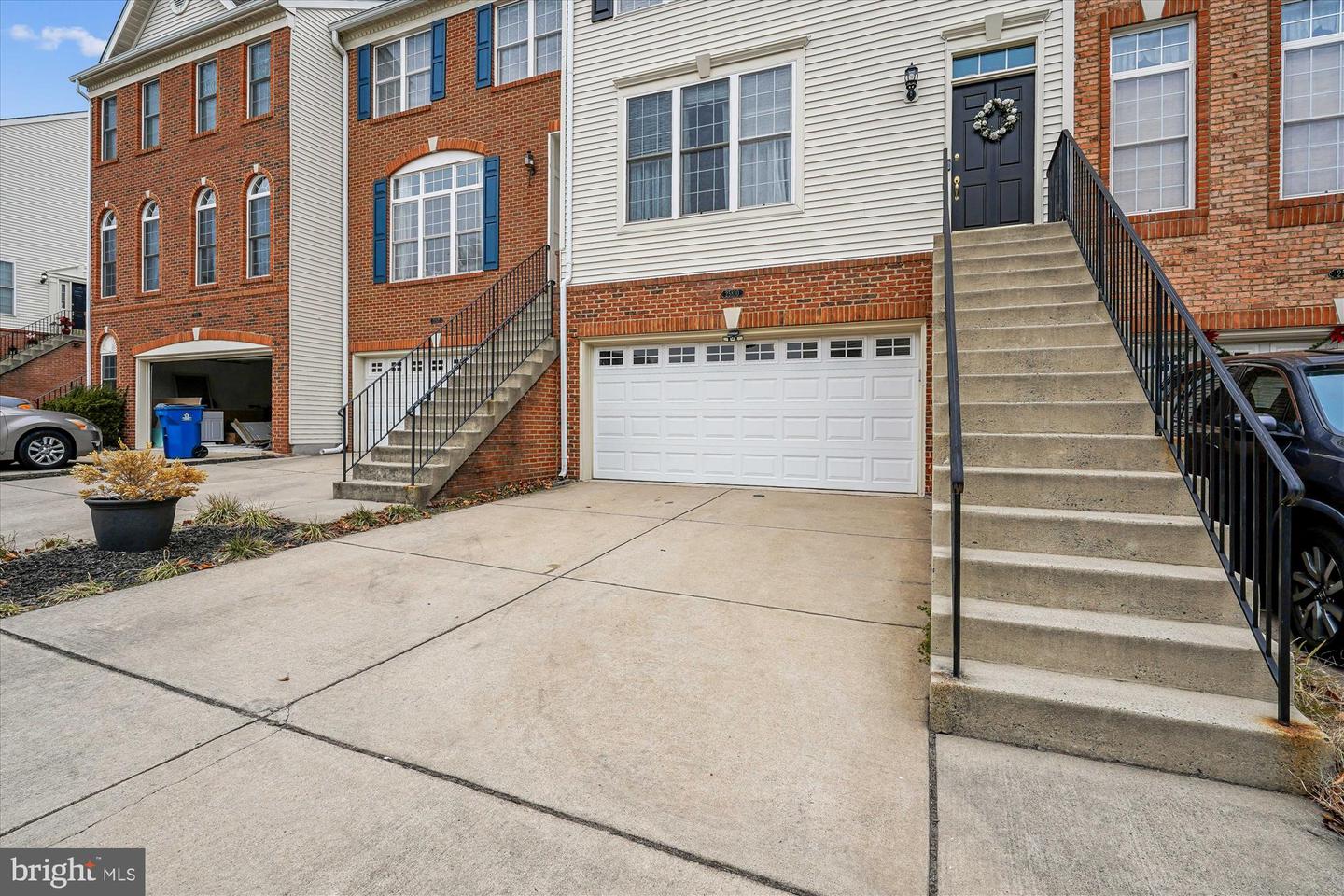 25830 KIRKWOOD SQ, CHANTILLY, Virginia 20152, 3 Bedrooms Bedrooms, ,3 BathroomsBathrooms,Residential,For sale,25830 KIRKWOOD SQ,VALO2112030 MLS # VALO2112030 25830 KIRKWOOD SQ, CHANTILLY, Virginia 20152, 3 Bedrooms Bedrooms, ,3 BathroomsBathrooms,Residential,For sale,25830 KIRKWOOD SQ,VALO2112030 MLS # VALO2112030