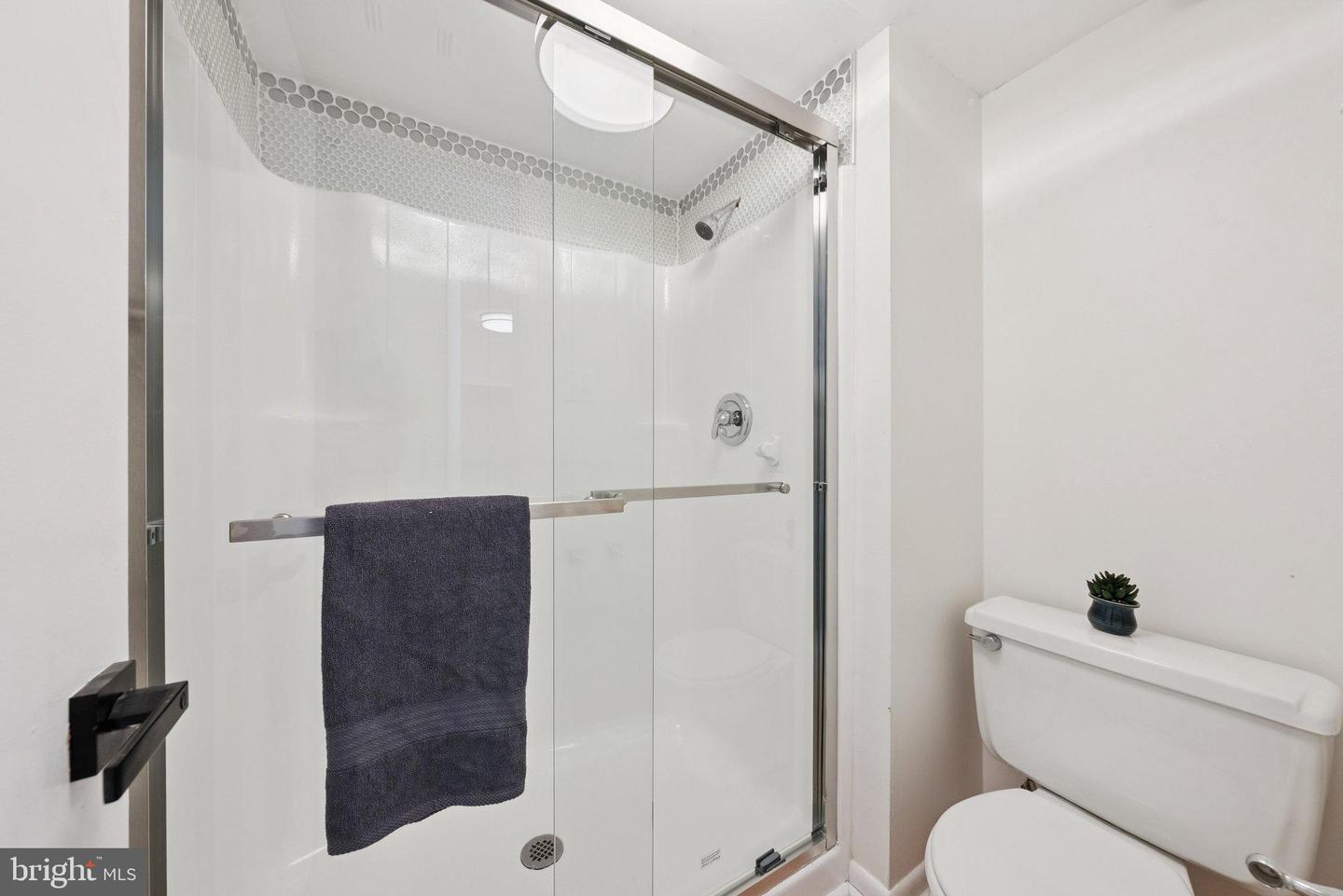 100 ROBERTS LN #300, ALEXANDRIA, Virginia 22314, 3 Bedrooms Bedrooms, 5 Rooms Rooms,2 BathroomsBathrooms,Residential,For sale,100 ROBERTS LN #300,VAAX2052260 MLS # VAAX2052260 100 ROBERTS LN #300, ALEXANDRIA, Virginia 22314, 3 Bedrooms Bedrooms, 5 Rooms Rooms,2 BathroomsBathrooms,Residential,For sale,100 ROBERTS LN #300,VAAX2052260 MLS # VAAX2052260