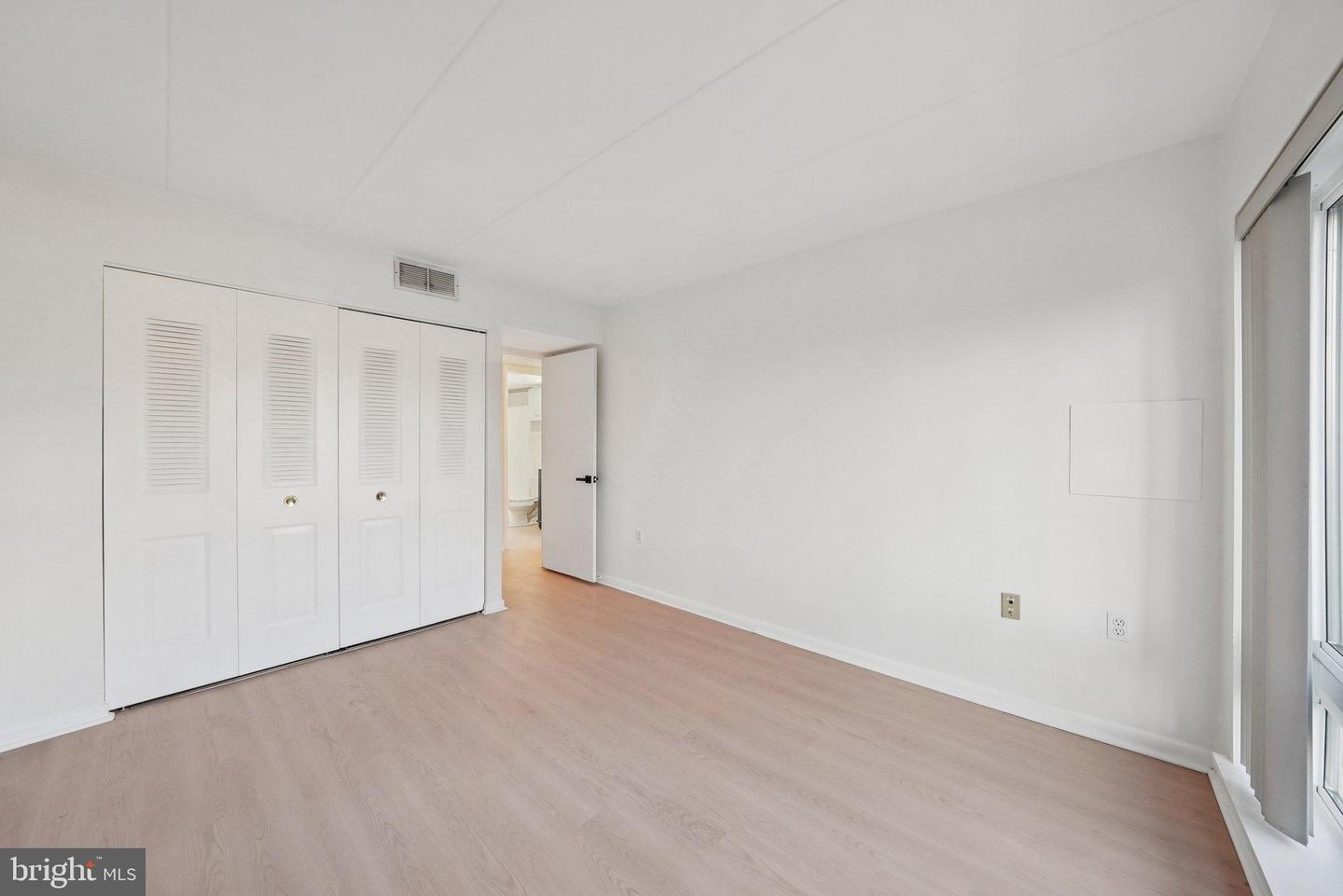 100 ROBERTS LN #300, ALEXANDRIA, Virginia 22314, 3 Bedrooms Bedrooms, 5 Rooms Rooms,2 BathroomsBathrooms,Residential,For sale,100 ROBERTS LN #300,VAAX2052260 MLS # VAAX2052260 100 ROBERTS LN #300, ALEXANDRIA, Virginia 22314, 3 Bedrooms Bedrooms, 5 Rooms Rooms,2 BathroomsBathrooms,Residential,For sale,100 ROBERTS LN #300,VAAX2052260 MLS # VAAX2052260