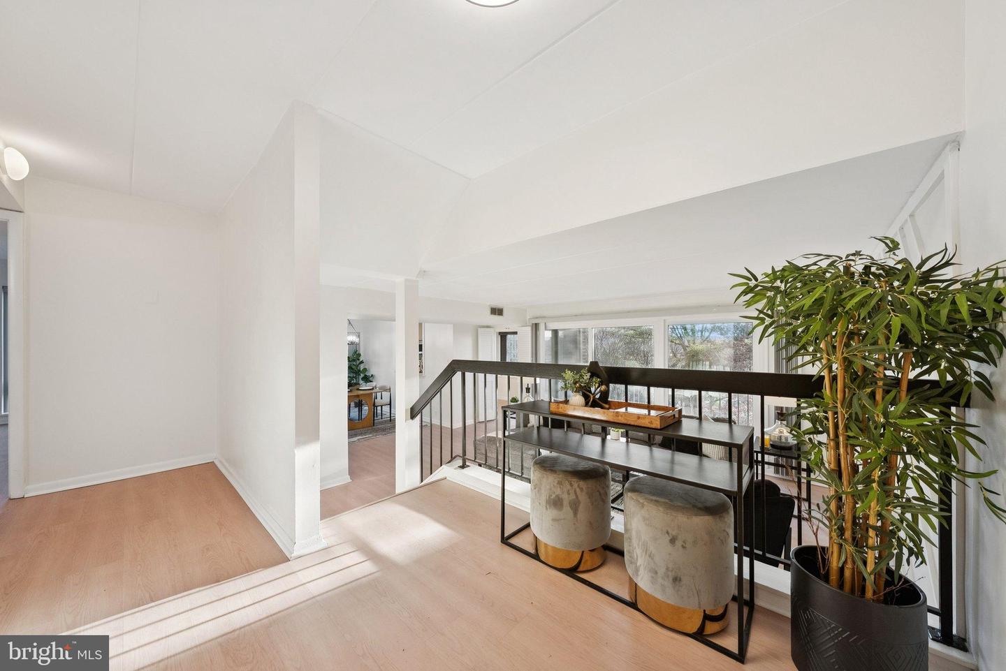 100 ROBERTS LN #300, ALEXANDRIA, Virginia 22314, 3 Bedrooms Bedrooms, 5 Rooms Rooms,2 BathroomsBathrooms,Residential,For sale,100 ROBERTS LN #300,VAAX2052260 MLS # VAAX2052260 100 ROBERTS LN #300, ALEXANDRIA, Virginia 22314, 3 Bedrooms Bedrooms, 5 Rooms Rooms,2 BathroomsBathrooms,Residential,For sale,100 ROBERTS LN #300,VAAX2052260 MLS # VAAX2052260