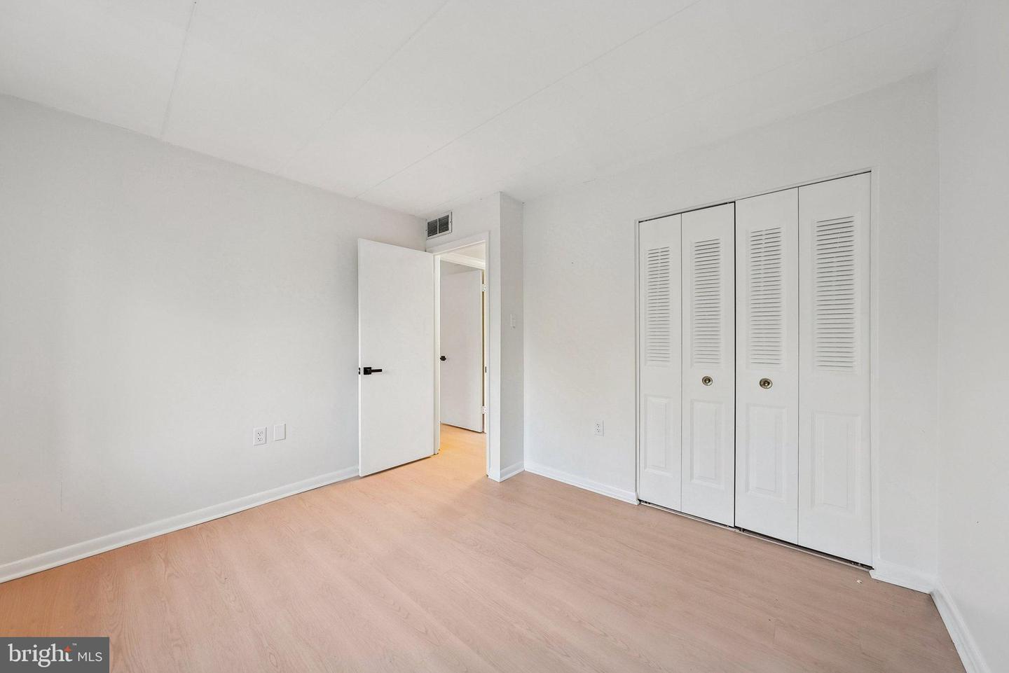 100 ROBERTS LN #300, ALEXANDRIA, Virginia 22314, 3 Bedrooms Bedrooms, 5 Rooms Rooms,2 BathroomsBathrooms,Residential,For sale,100 ROBERTS LN #300,VAAX2052260 MLS # VAAX2052260 100 ROBERTS LN #300, ALEXANDRIA, Virginia 22314, 3 Bedrooms Bedrooms, 5 Rooms Rooms,2 BathroomsBathrooms,Residential,For sale,100 ROBERTS LN #300,VAAX2052260 MLS # VAAX2052260