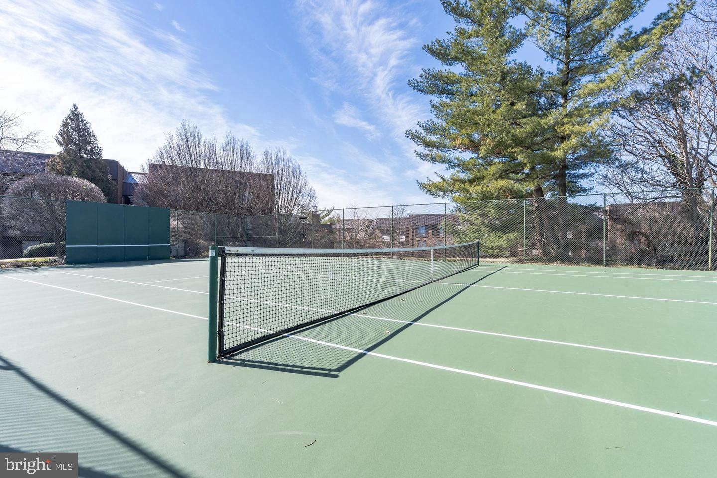 100 ROBERTS LN #300, ALEXANDRIA, Virginia 22314, 3 Bedrooms Bedrooms, 5 Rooms Rooms,2 BathroomsBathrooms,Residential,For sale,100 ROBERTS LN #300,VAAX2052260 MLS # VAAX2052260 100 ROBERTS LN #300, ALEXANDRIA, Virginia 22314, 3 Bedrooms Bedrooms, 5 Rooms Rooms,2 BathroomsBathrooms,Residential,For sale,100 ROBERTS LN #300,VAAX2052260 MLS # VAAX2052260