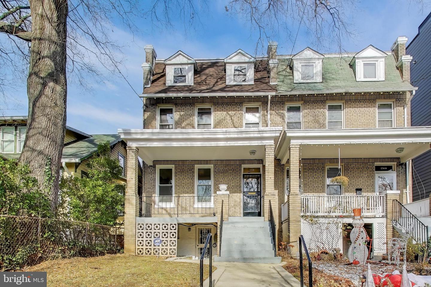 1311 LONGFELLOW ST NW, WASHINGTON, District Of Columbia 20011, 3 Bedrooms Bedrooms, ,2 BathroomsBathrooms,Residential,For sale,1311 LONGFELLOW ST NW,DCDC2233910 MLS # DCDC2233910