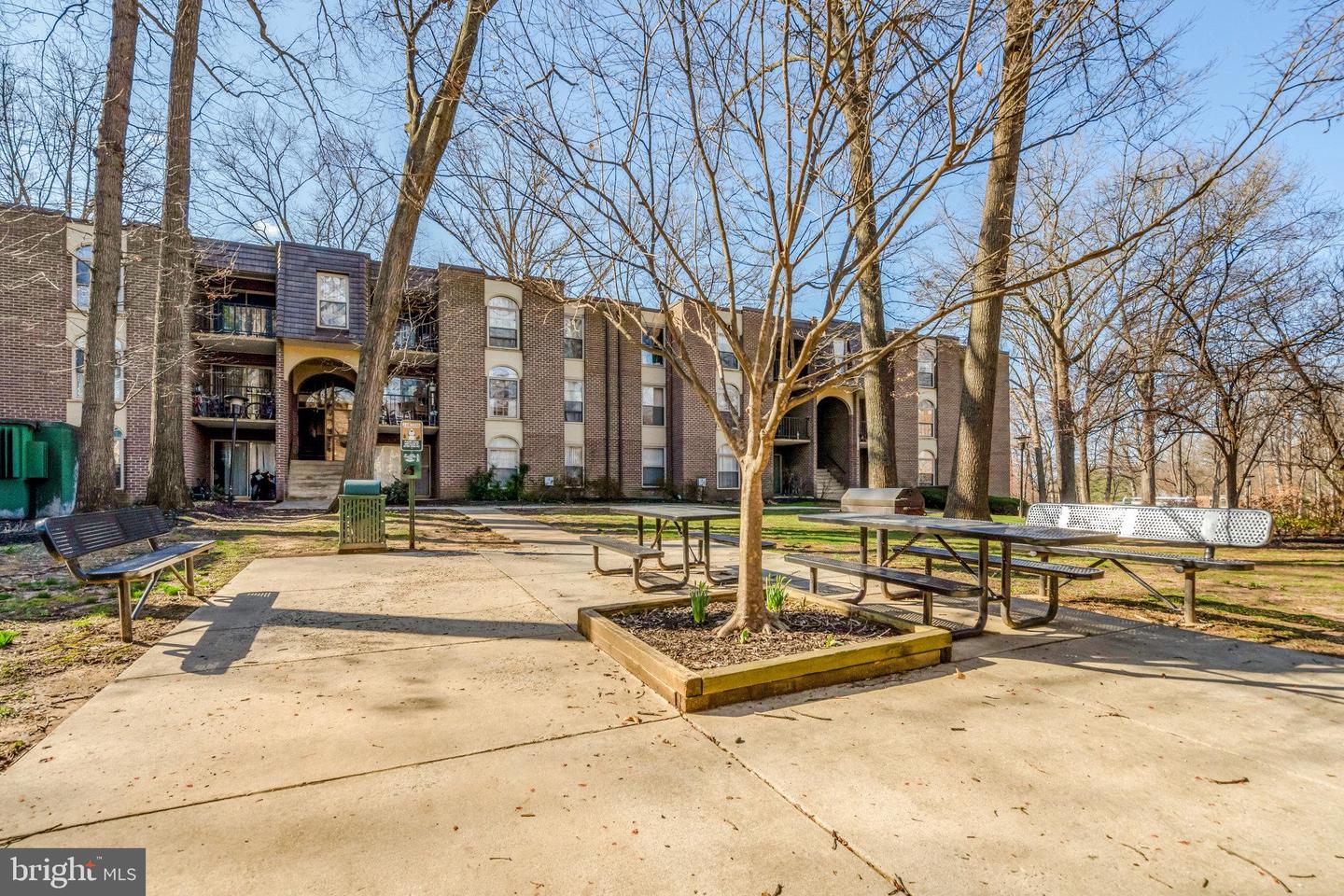 8300 TOBIN RD #23, ANNANDALE, Virginia 22003, 3 Bedrooms Bedrooms, ,2 BathroomsBathrooms,Residential,For sale,8300 TOBIN RD #23,VAFX2281818 MLS # VAFX2281818